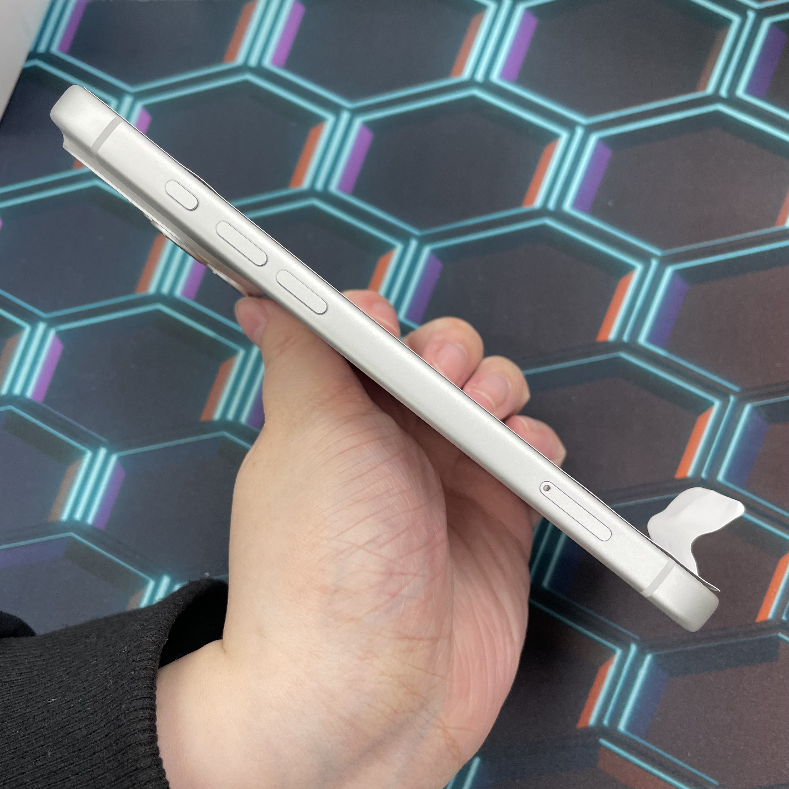 *6110 17 Promax 全新機 256GB 電100 銀色 sliver