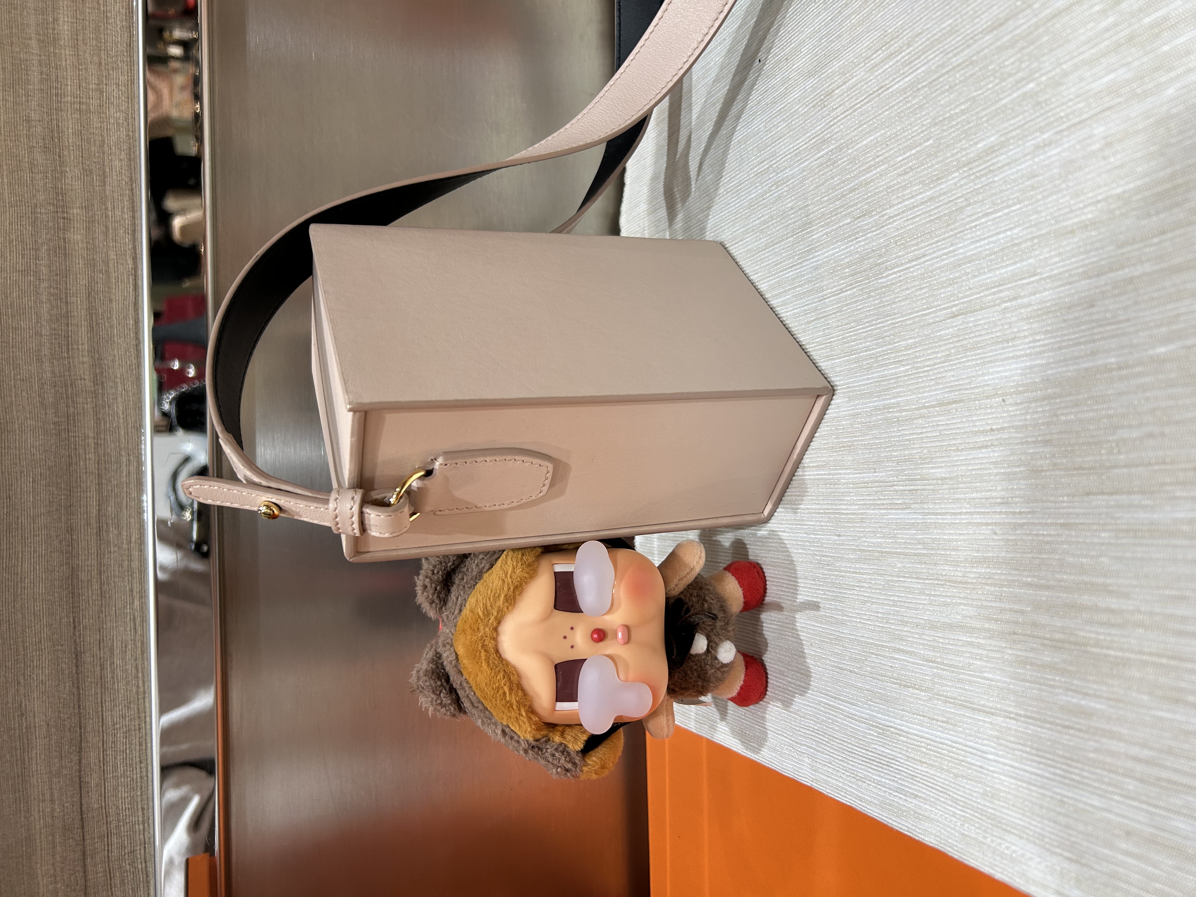 FENDI Calfskin VERTICAL BOX Shoulder bag 100%Authentic,95%new 