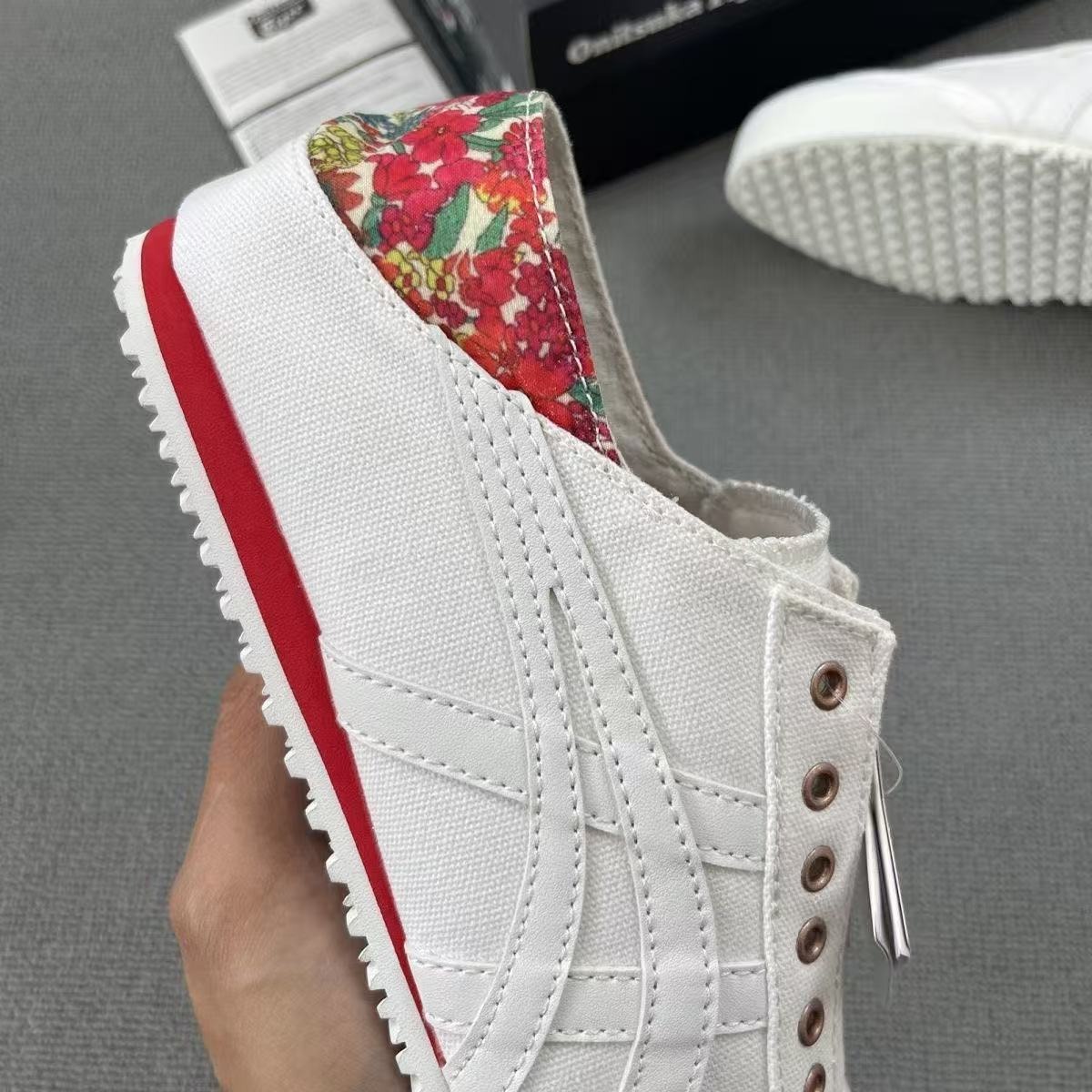 0908 Onitsuka Tiger Mexico 66 PARATY Sneakers 運動鞋 10月尾