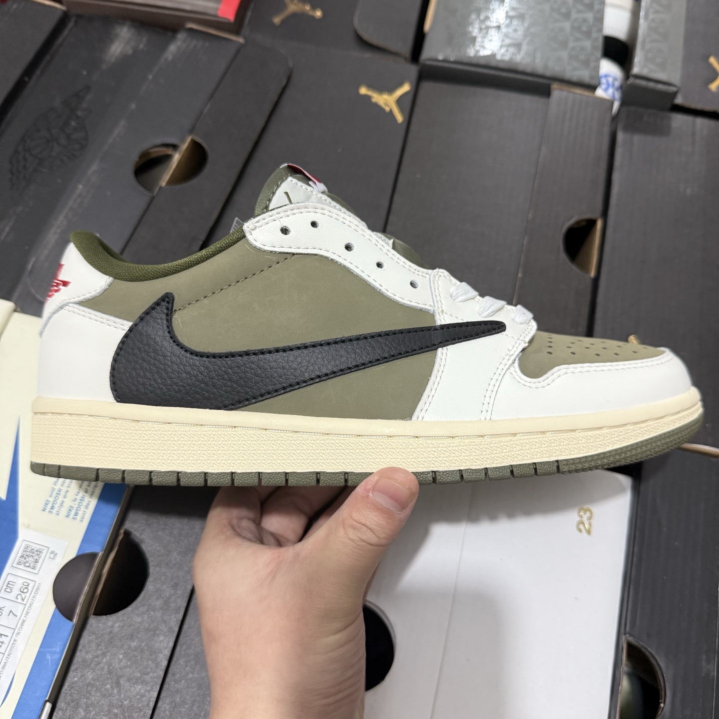 Travis Scott x Air Jordan 1 Low OG "Medium Olive" DM7866-200