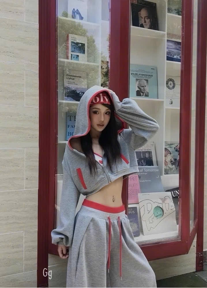 灰色和紅色长裤辣妹套裝