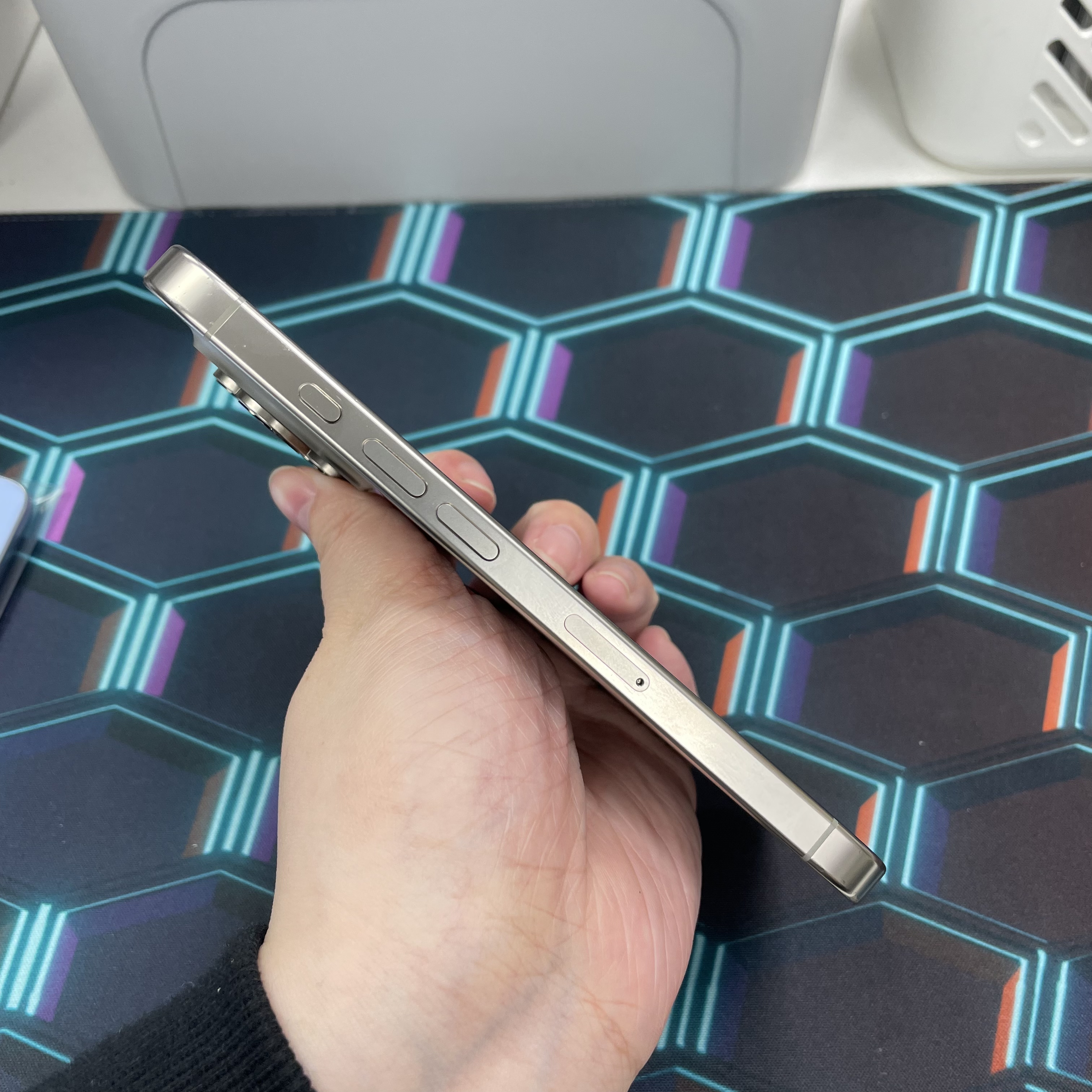 *5861 16 pro 靚機 128GB 電90 原色 gray