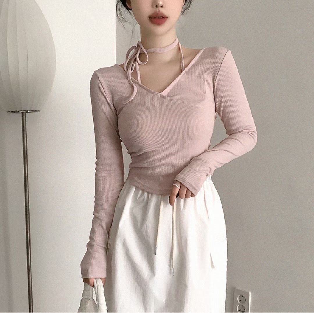 【 新品追加🍓 | 超韓！甜美度爆表⋆˚ʚɞ設計感交疊綁帶直紋上衣🎀💕 】 Sweetie Cross Ribbon Top(三色入)