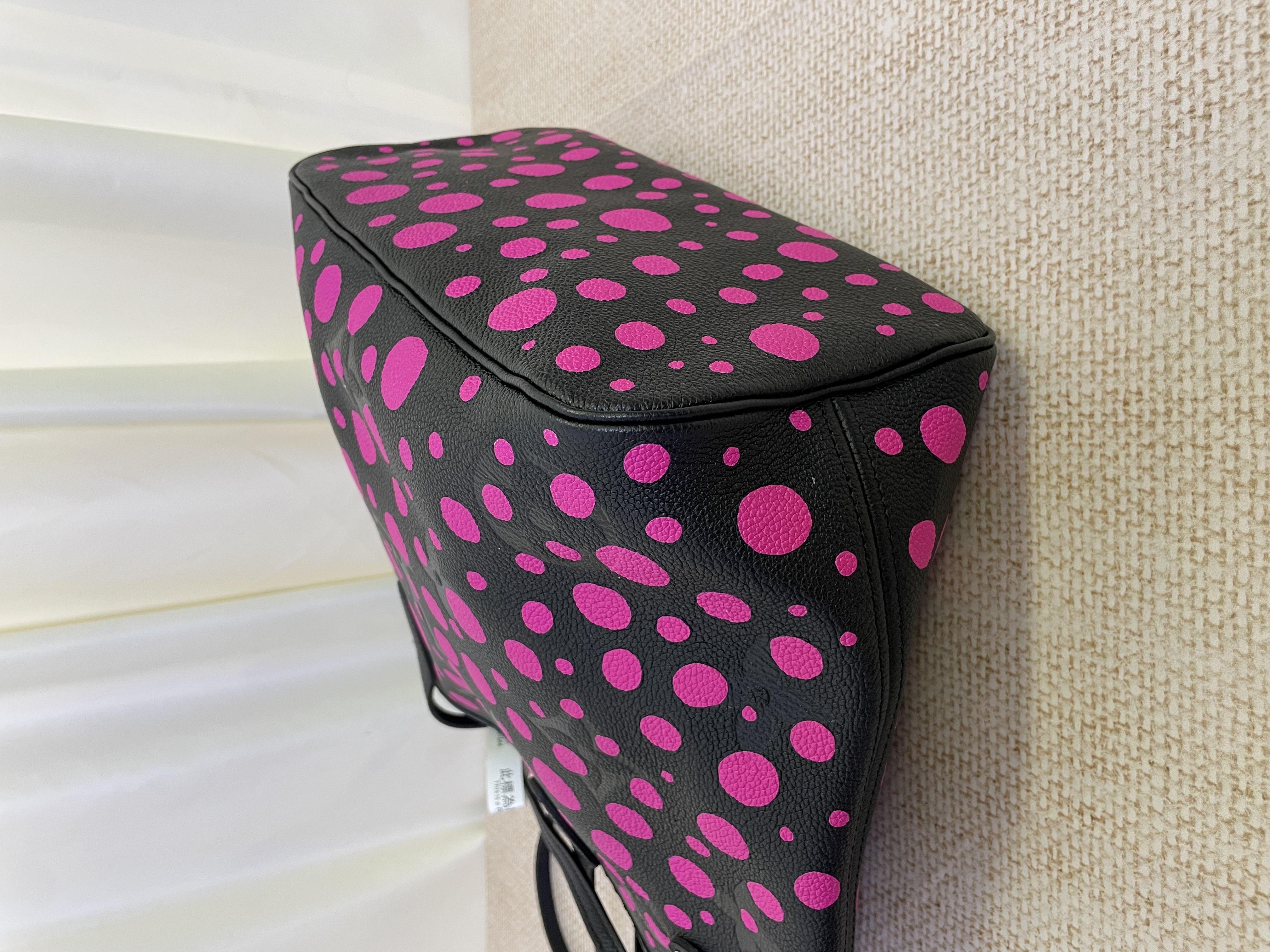 Pre-owned Louis Vuitton x Yayoi Kusama tote bag/ Product Code: 26031001