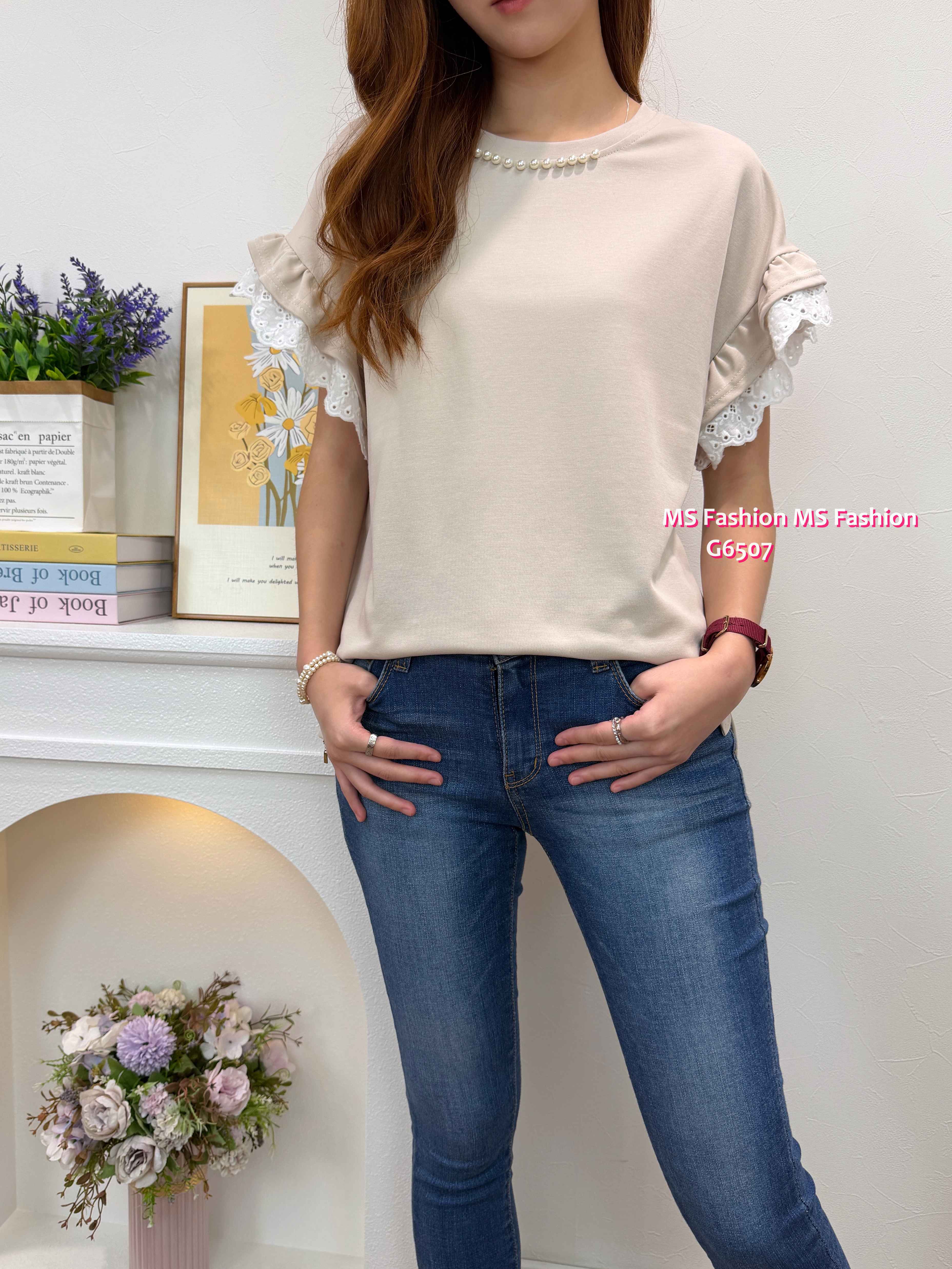 G6507 珠領通花袖top