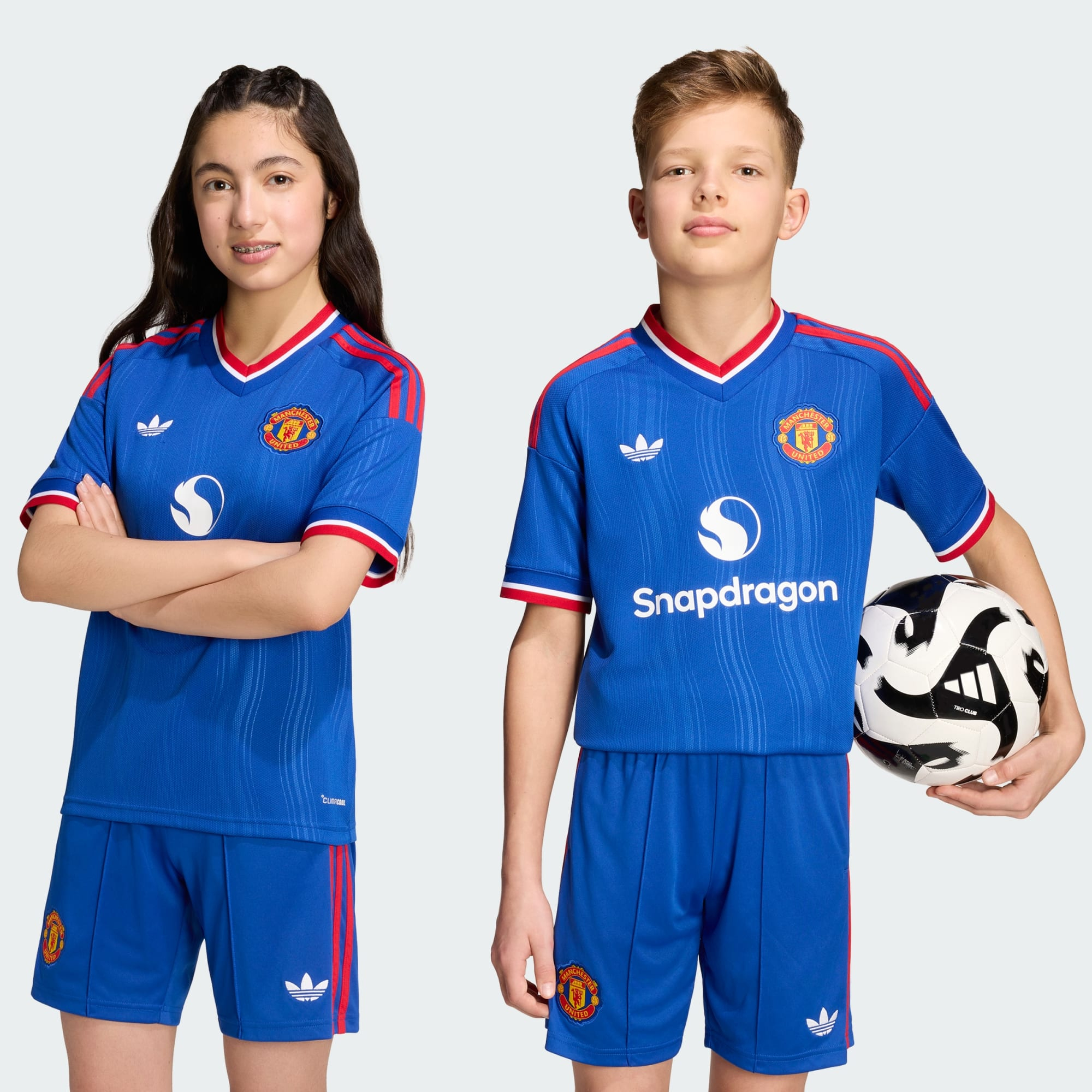 💙重溫經典藍魔傳奇 Adidas Manchester United 曼聯 2026-27 作客童裝球衣 (可加印字章) KC4814