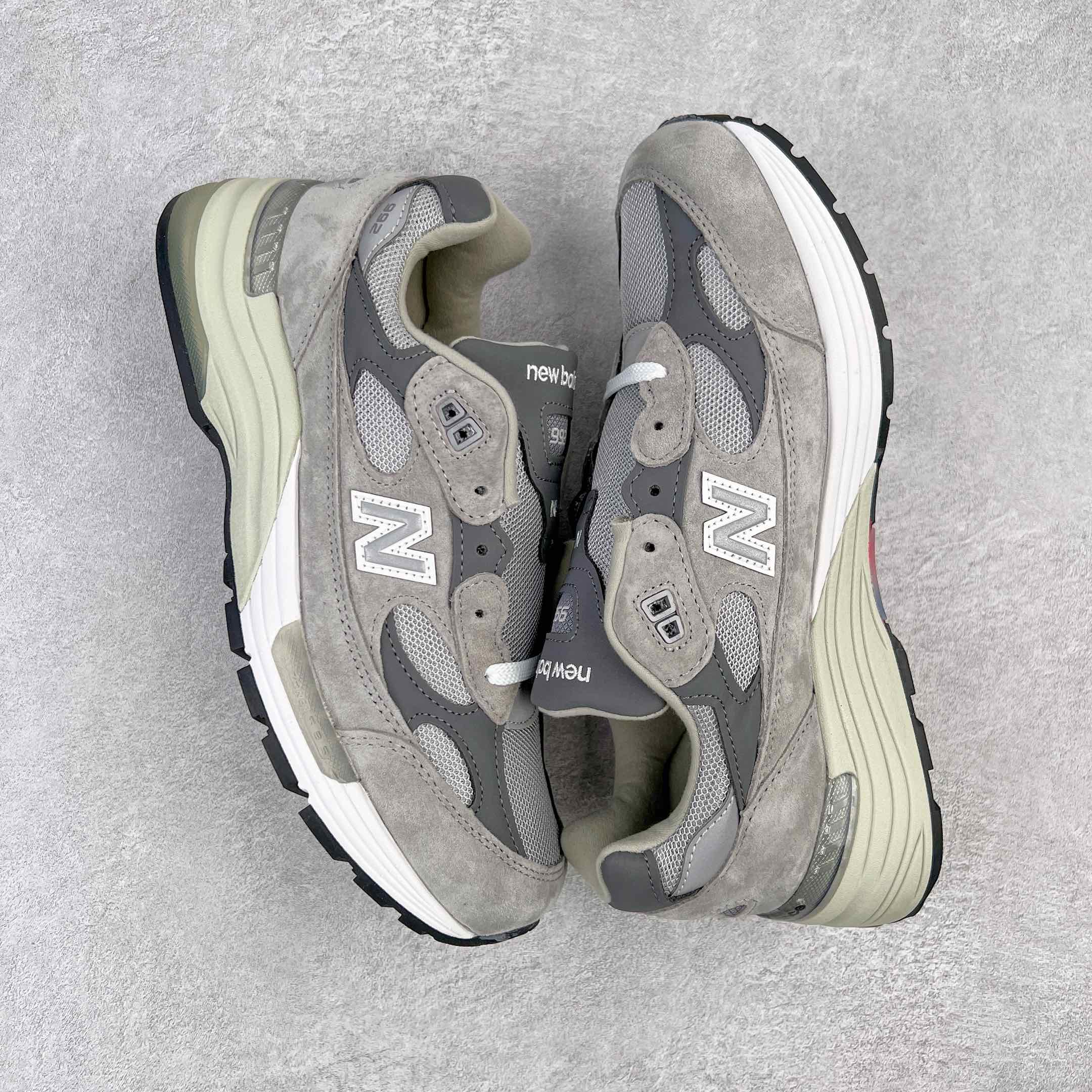 New Balance 992 M992GR