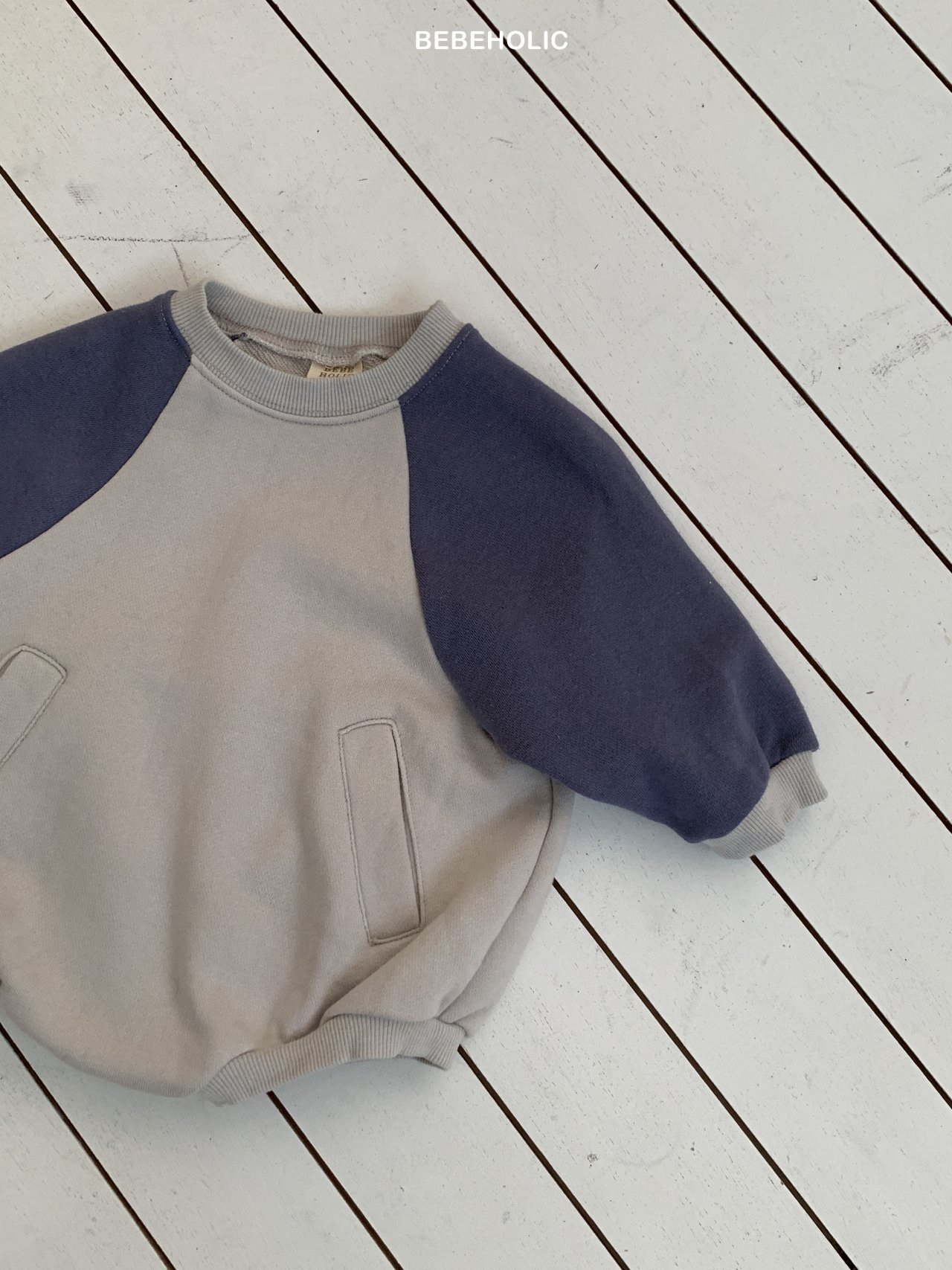 🌸預訂 韓國直送🌸🇰🇷BEBEHOLIC兩色拼色袖口袋長袖包屁衣