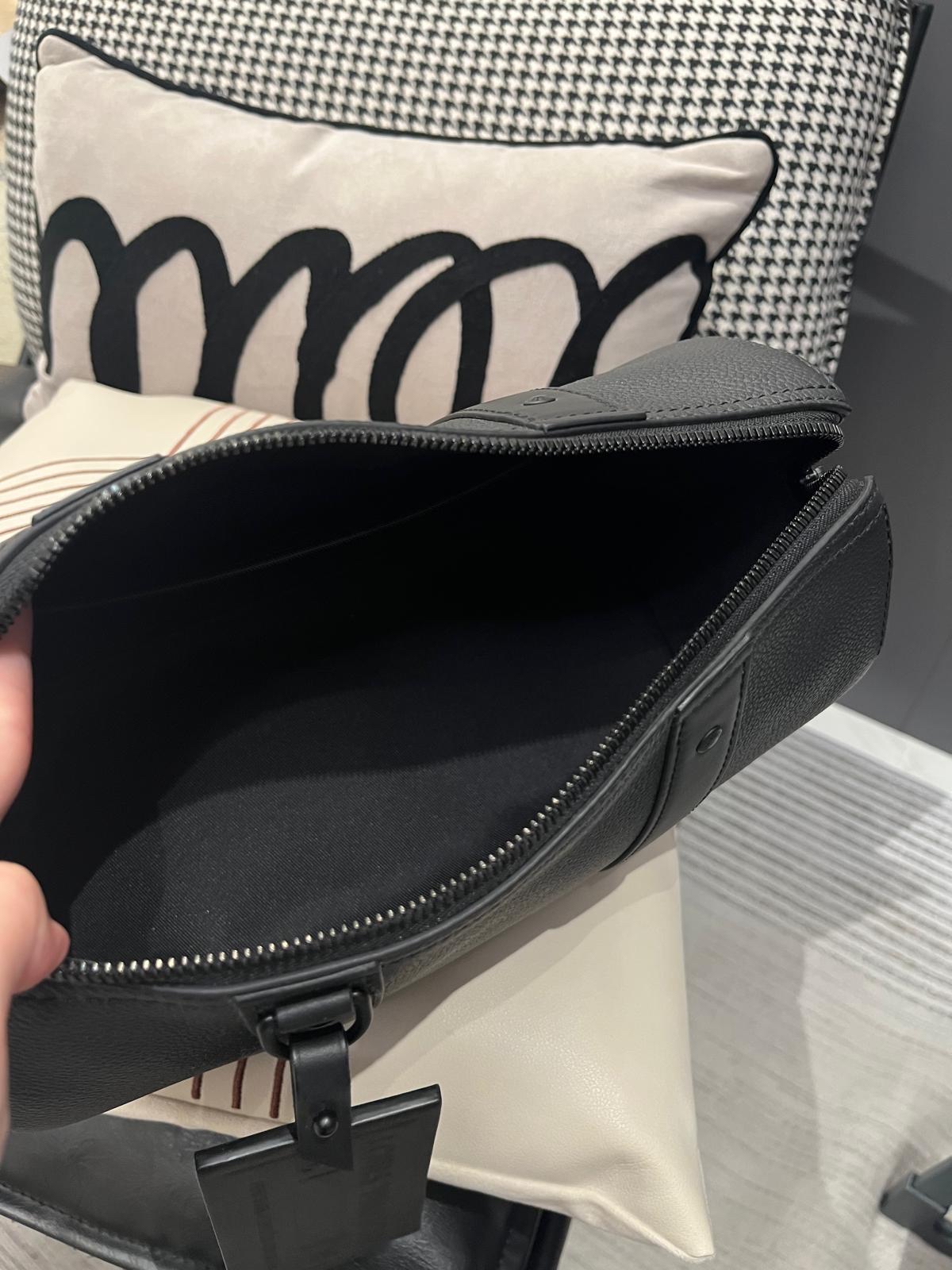 Lv city keepball 100%Authentic ,95%new ✅dust bag✅盒