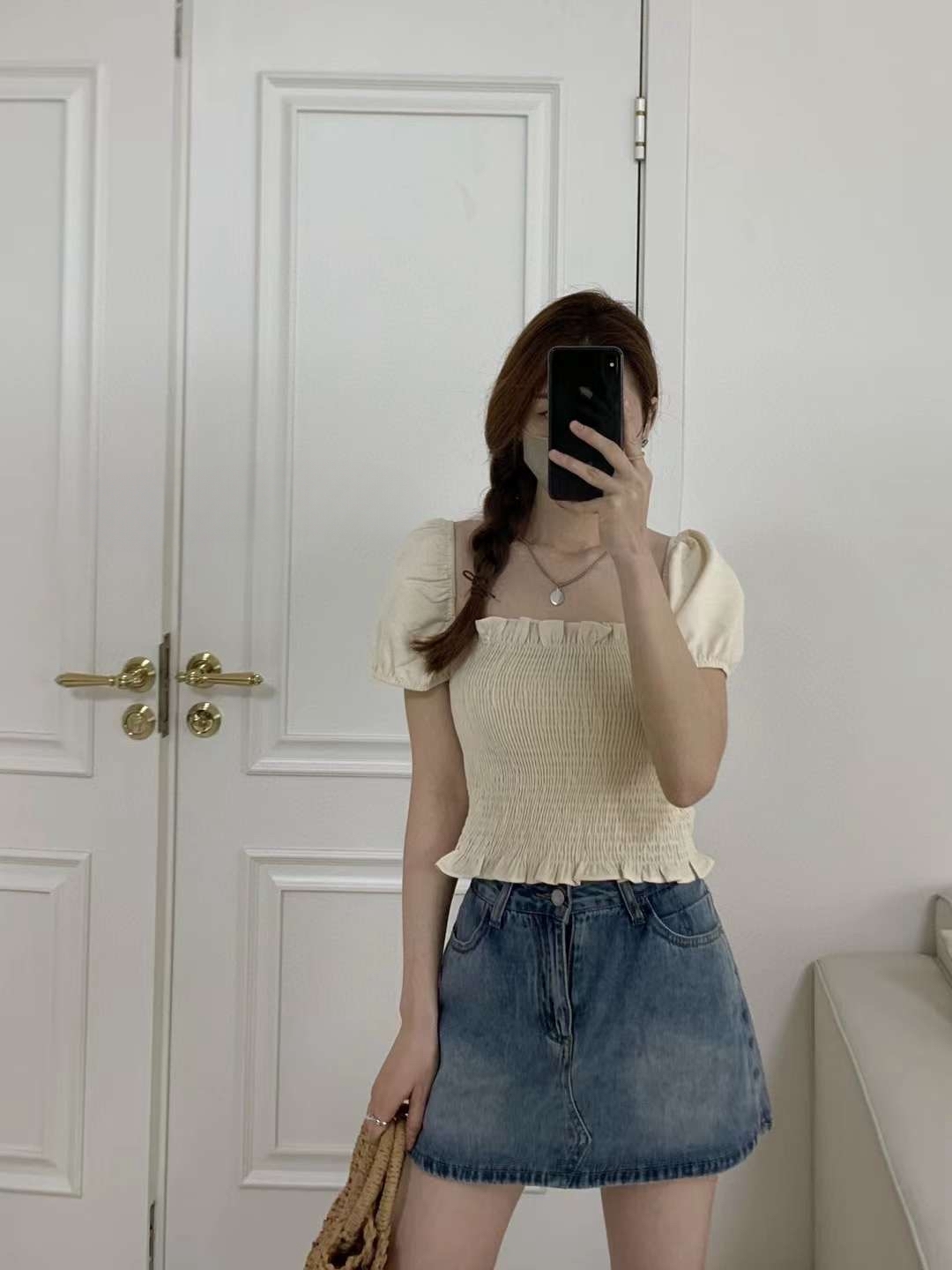 Ruffled Puff Sleeves Top 法式泡泡袖褶皱小上衣 ( 2 colour )