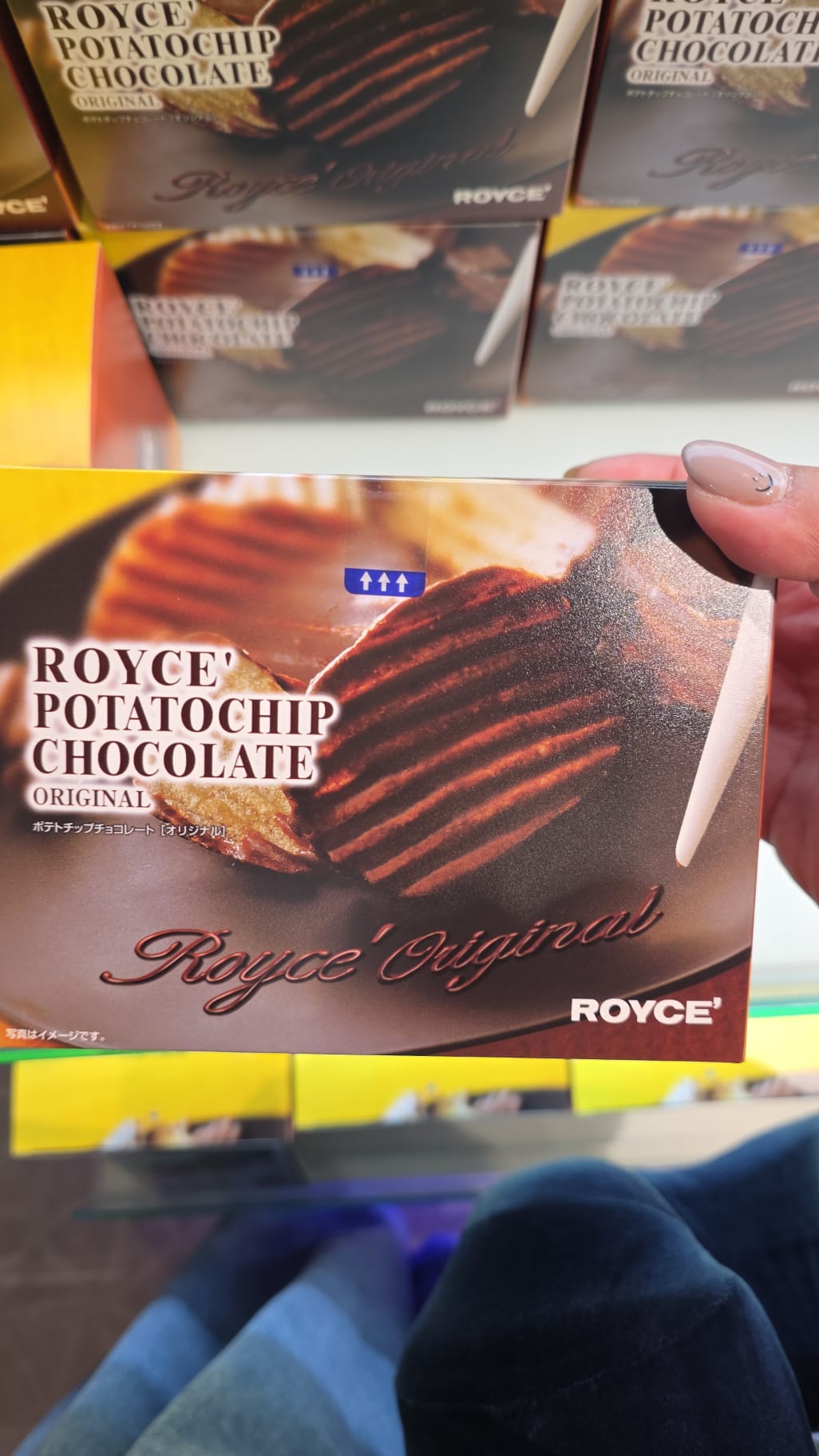 royce potato chip chocolate