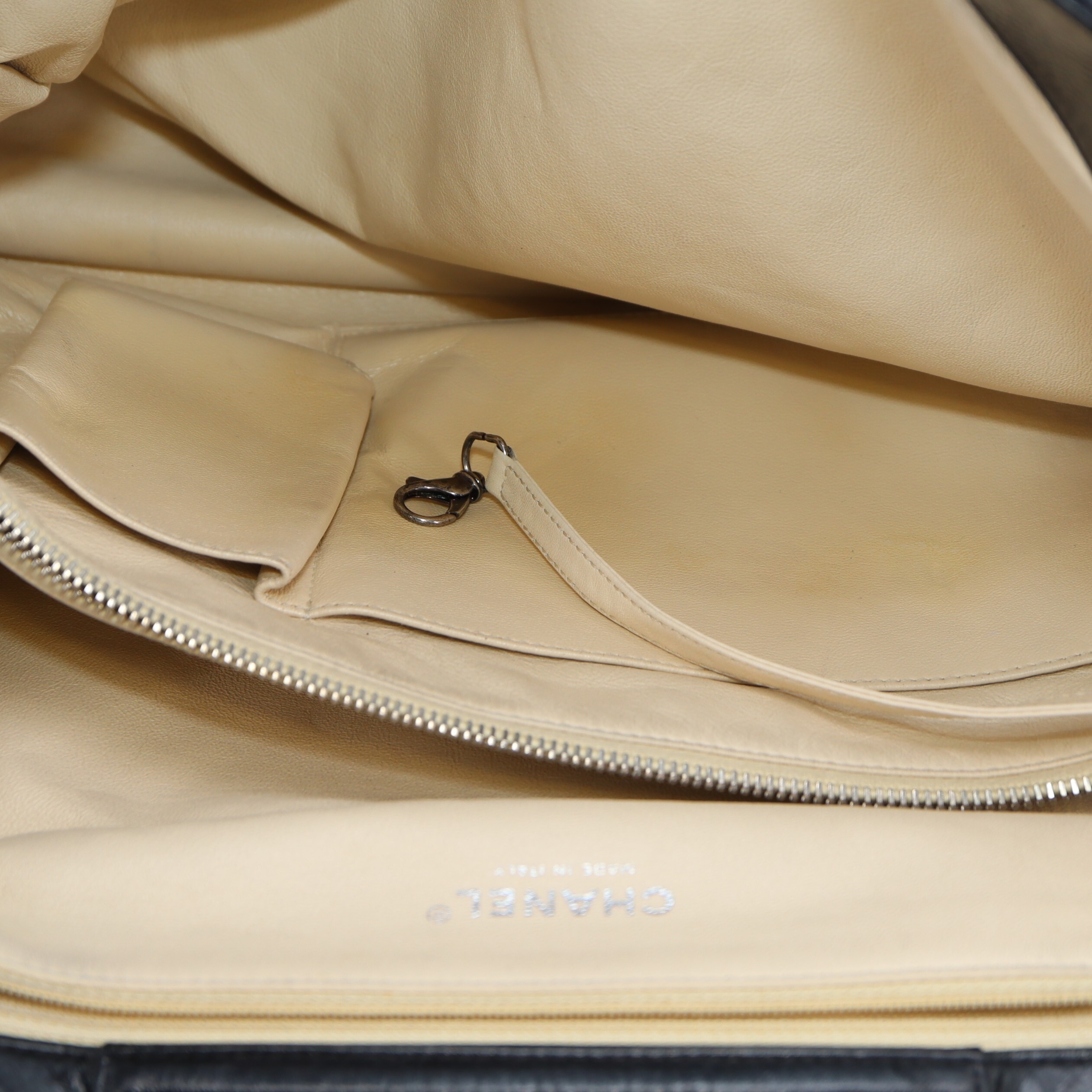 Chanel Matelasse Calfksin Boy Lock 2way Bag