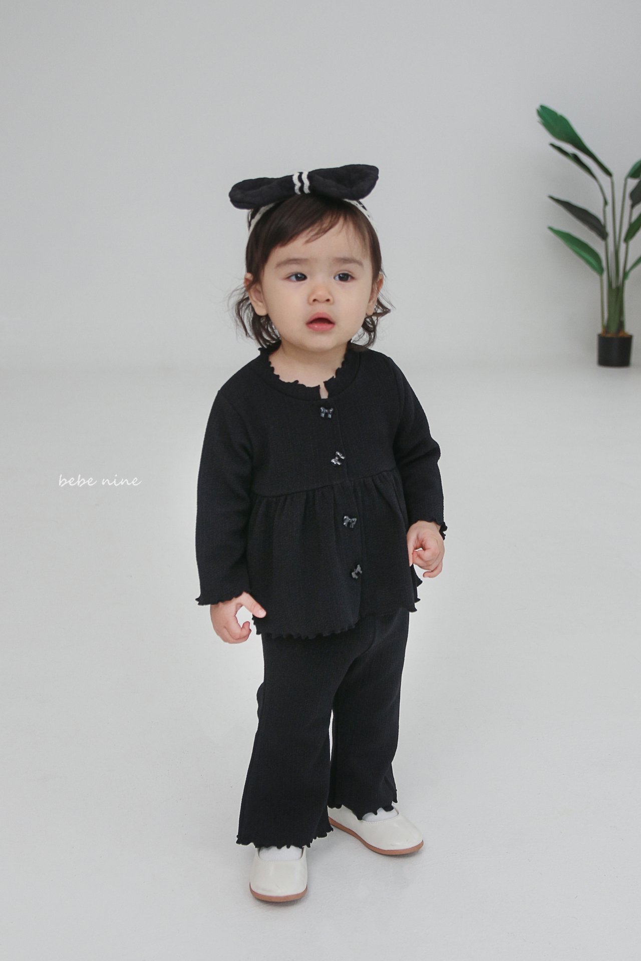 🌸預訂 韓國直送🌸🇰🇷Bebenine兩色絲帶鈕扣花邊長袖上下套裝