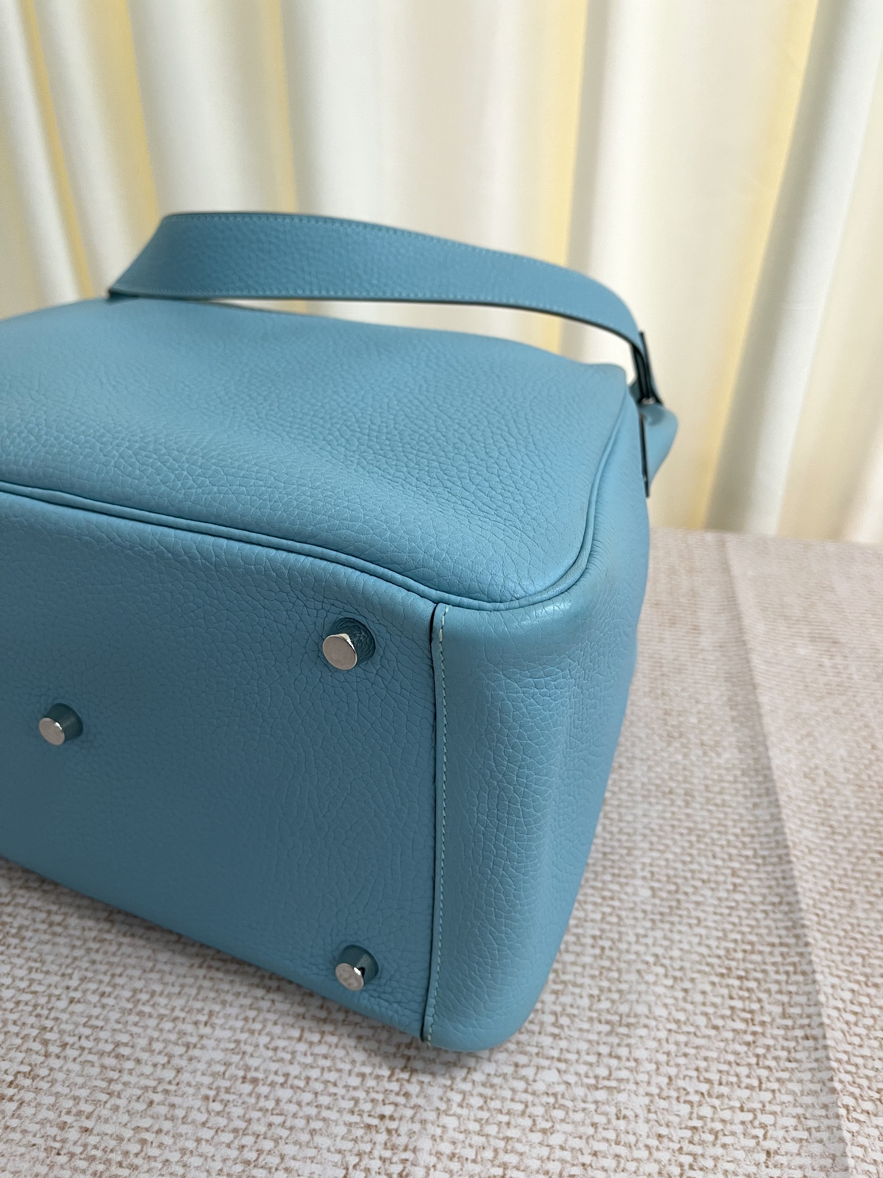 Pre-owned Hermes Lindy 30/ /Stamp T/ Product Code: 26020303