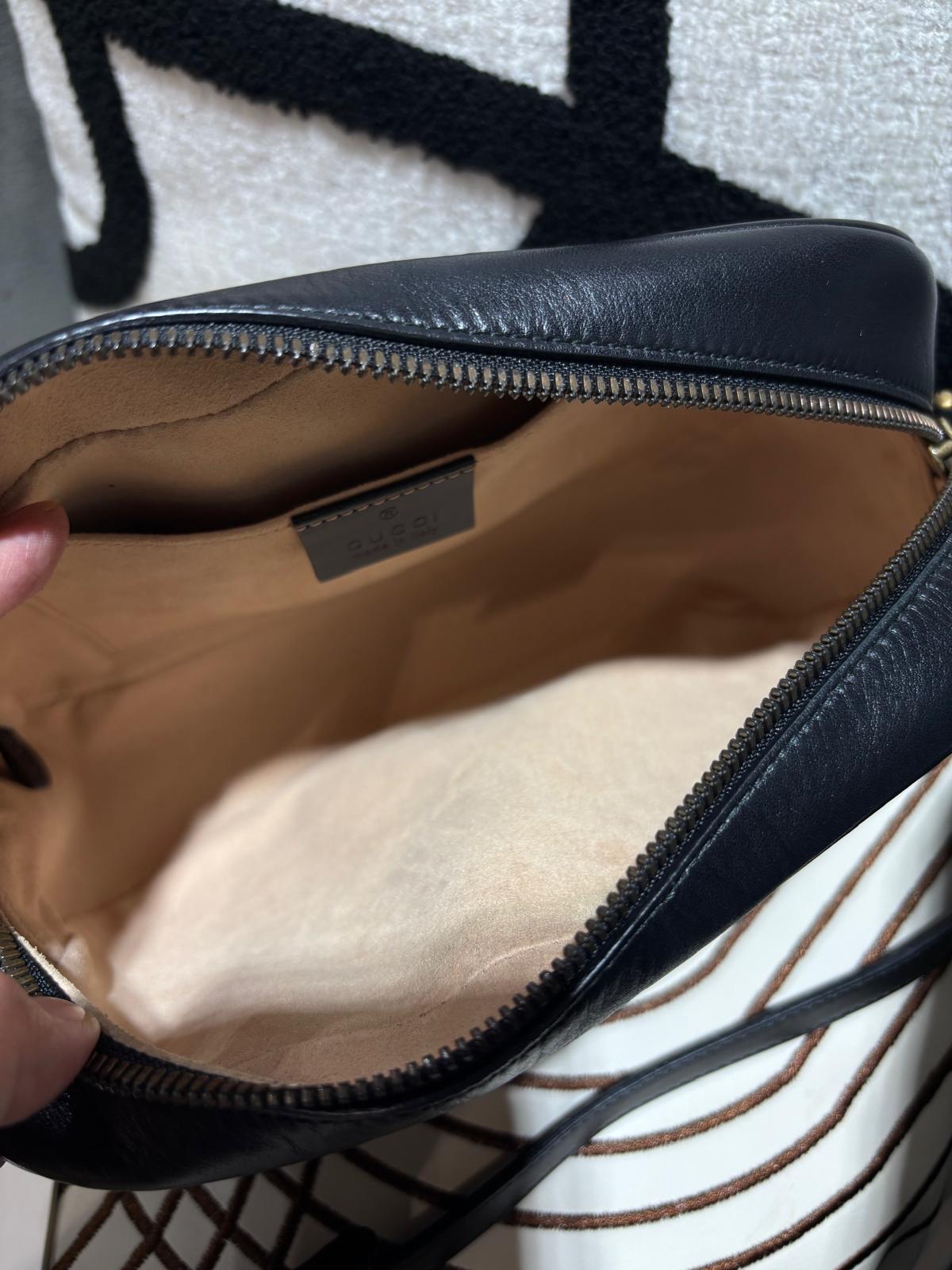 Gucci gg marmont camera bag 26cm 黑色牛皮金扣 100%Authentic, 98%new ✅Dust bag