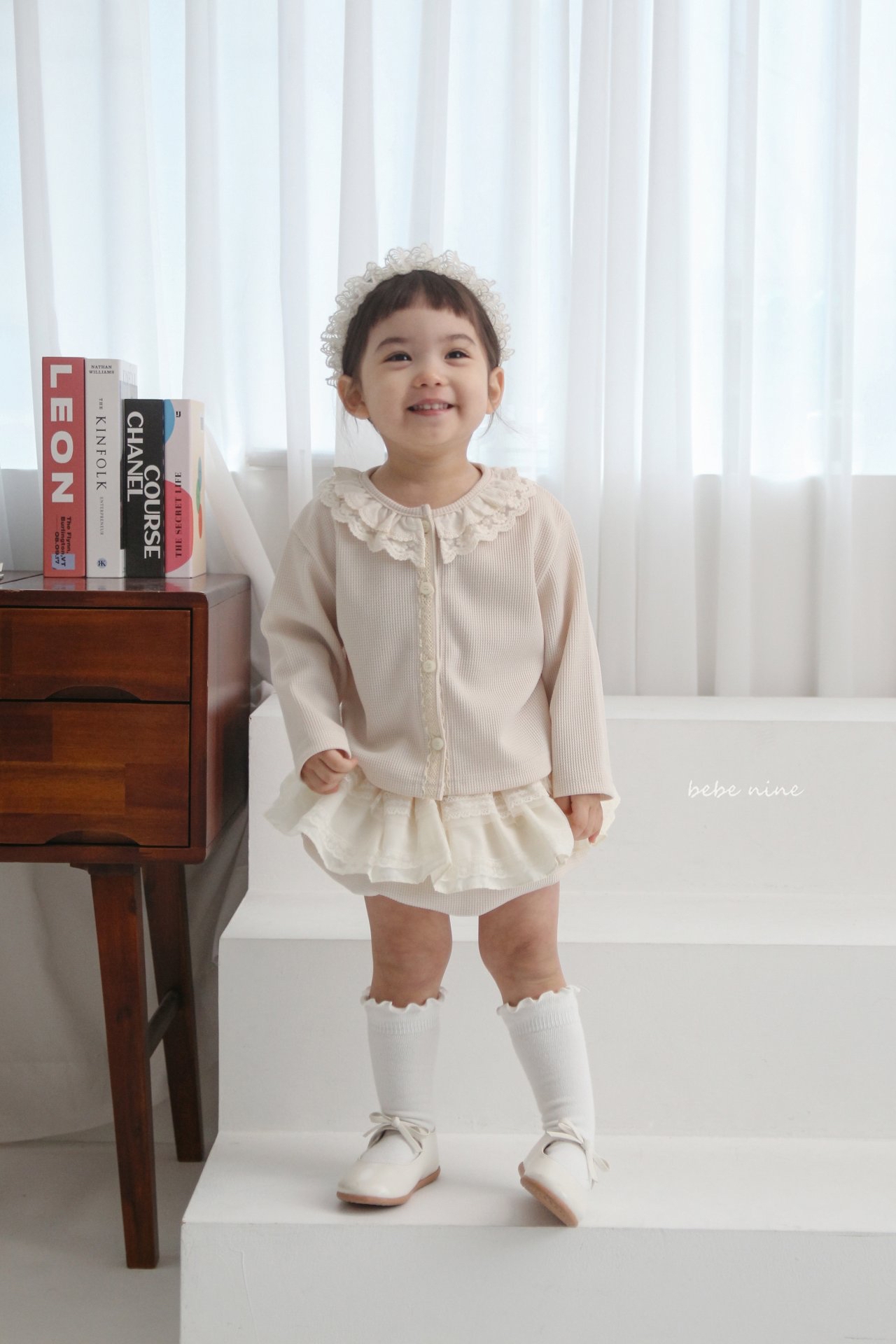 🌸預訂 韓國直送🌸🇰🇷Bebenine兩色蕾絲花邊領華夫格開襟外套