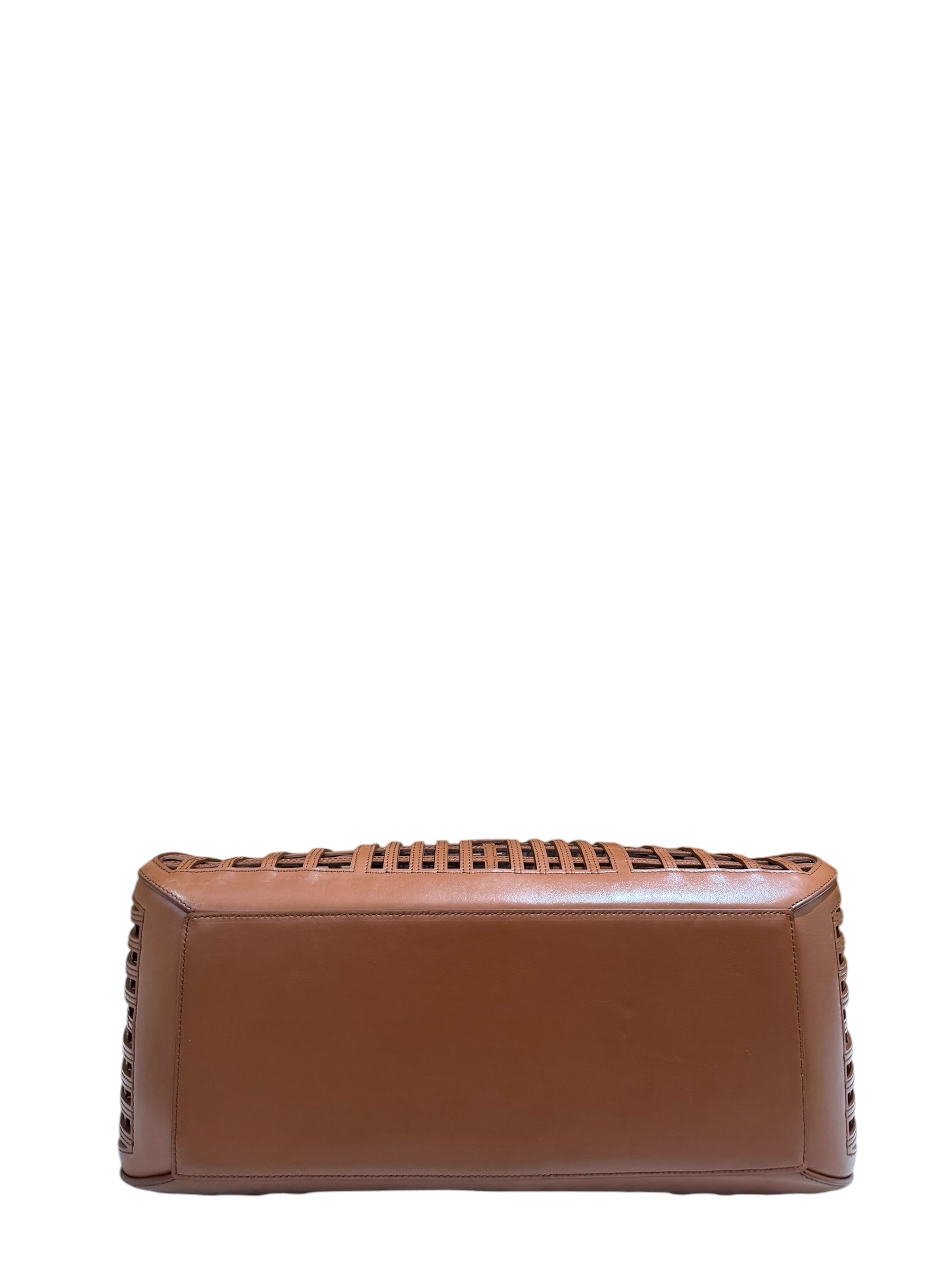 Pre-Owned MIU MIU Leather Basket / Product Code: 070305