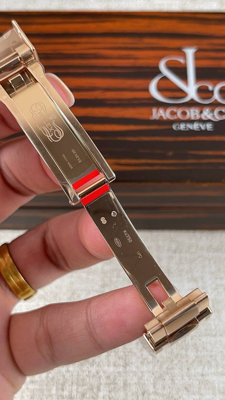 C厂！劳力士40玫瑰金游艇系列！搭配3235机芯！