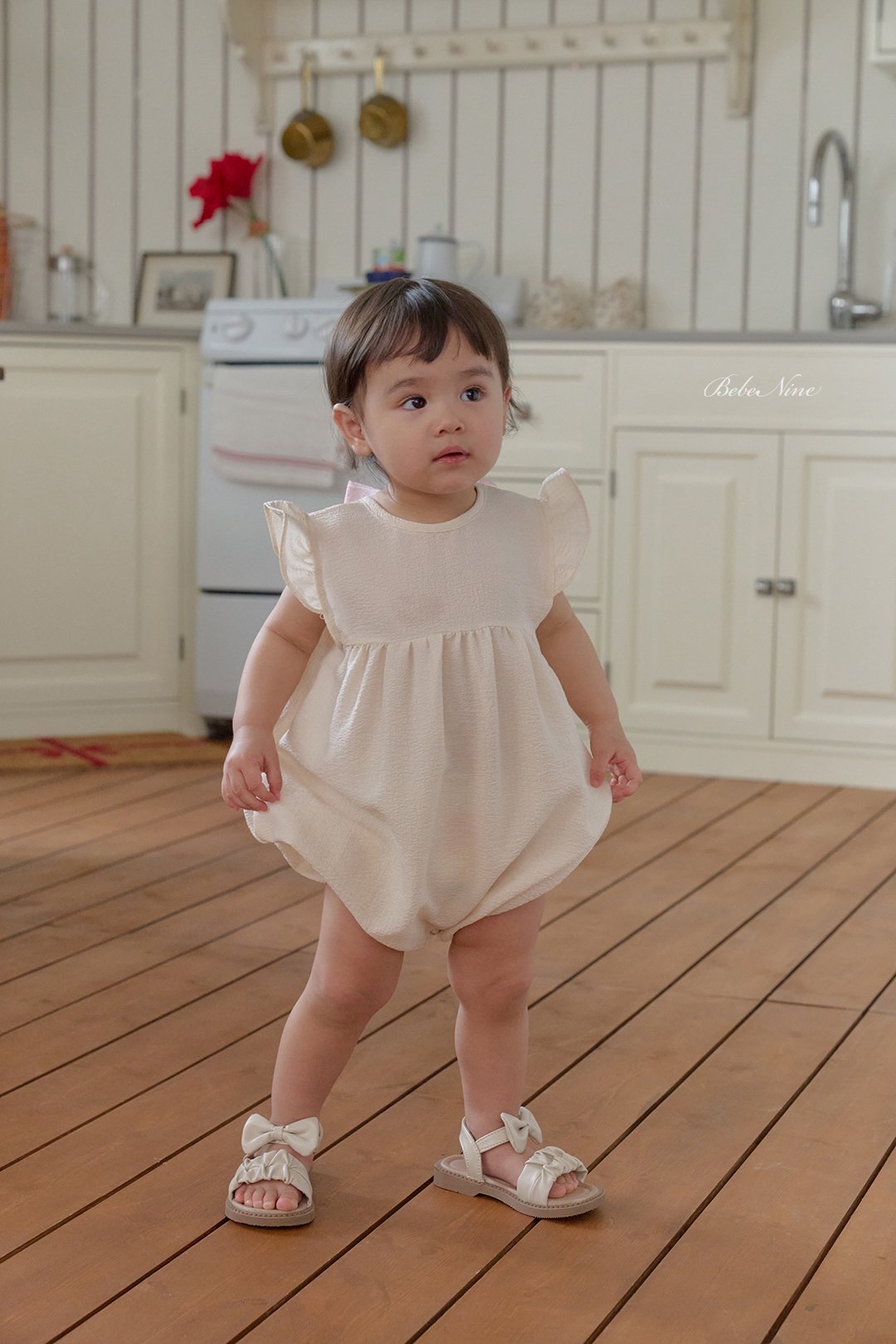 ☀️預訂 韓國直送☀️🇰🇷Bebenine兩色後背絲帶荷葉邊袖連身服