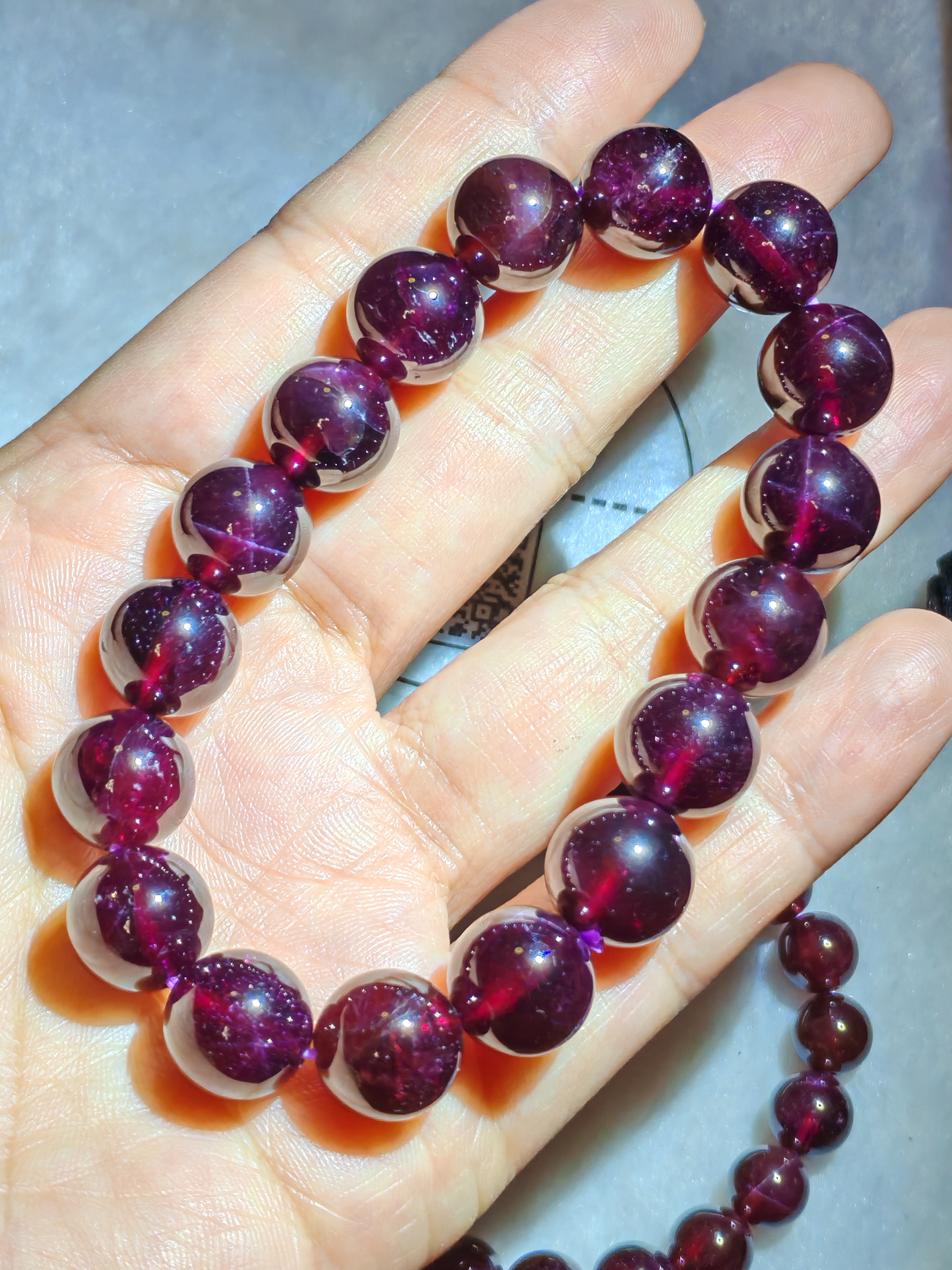 六芒星石榴石手串