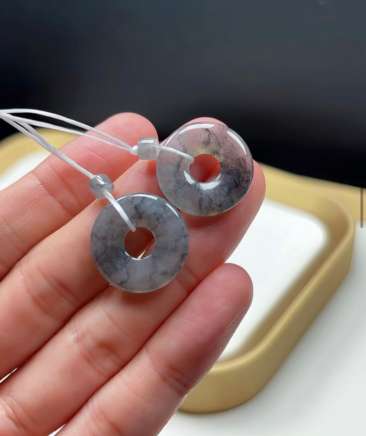 冰種烏雞甜甜圈一對