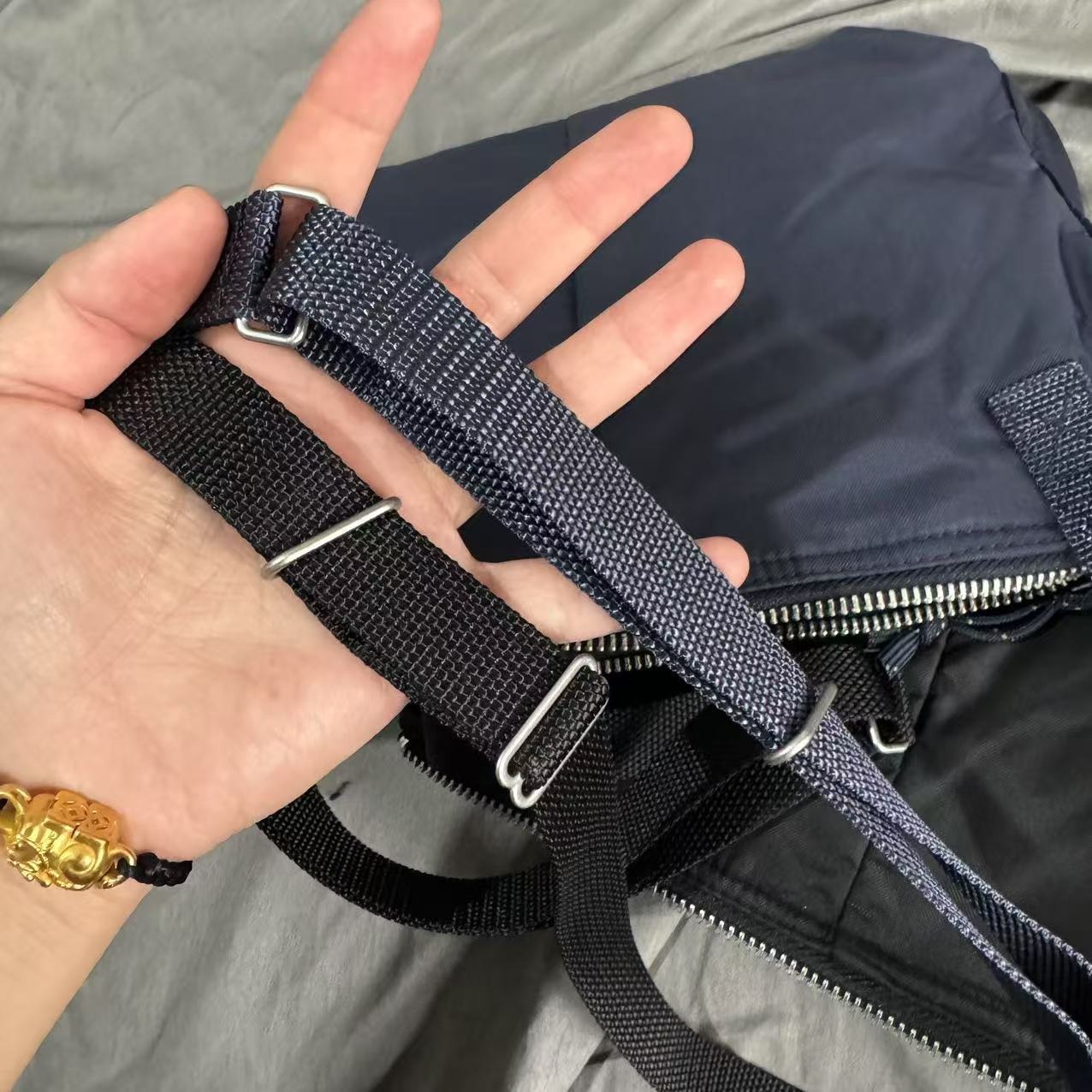 日系🇯🇵 PORTER 戶外防水斜揹袋