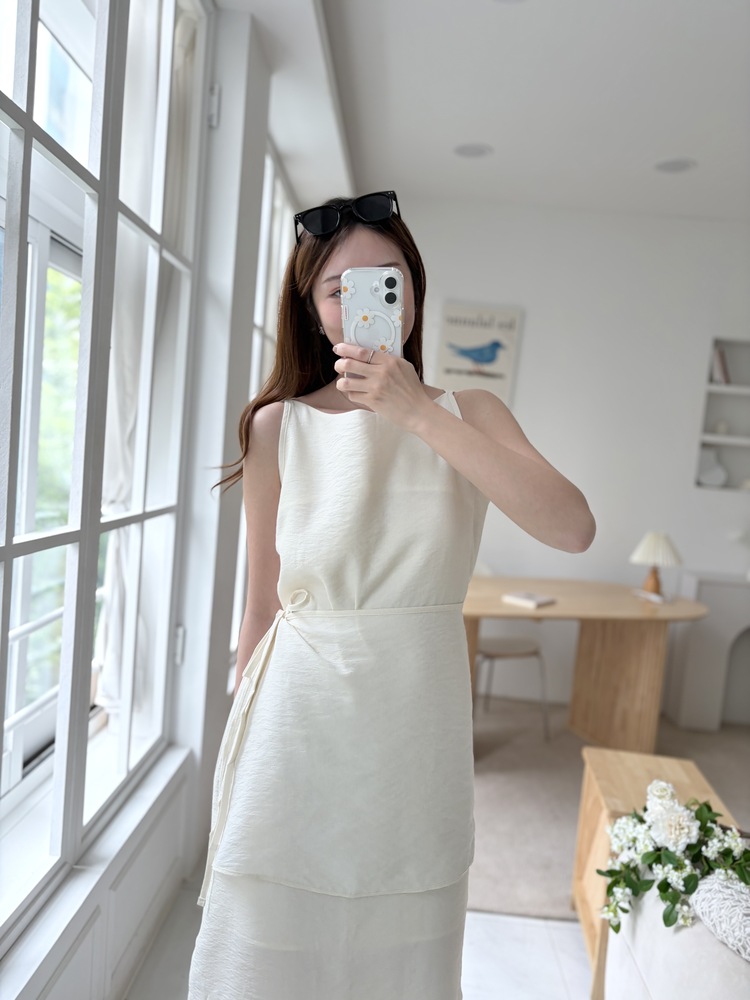 Boat Neck Layered Dress (Ivory)
