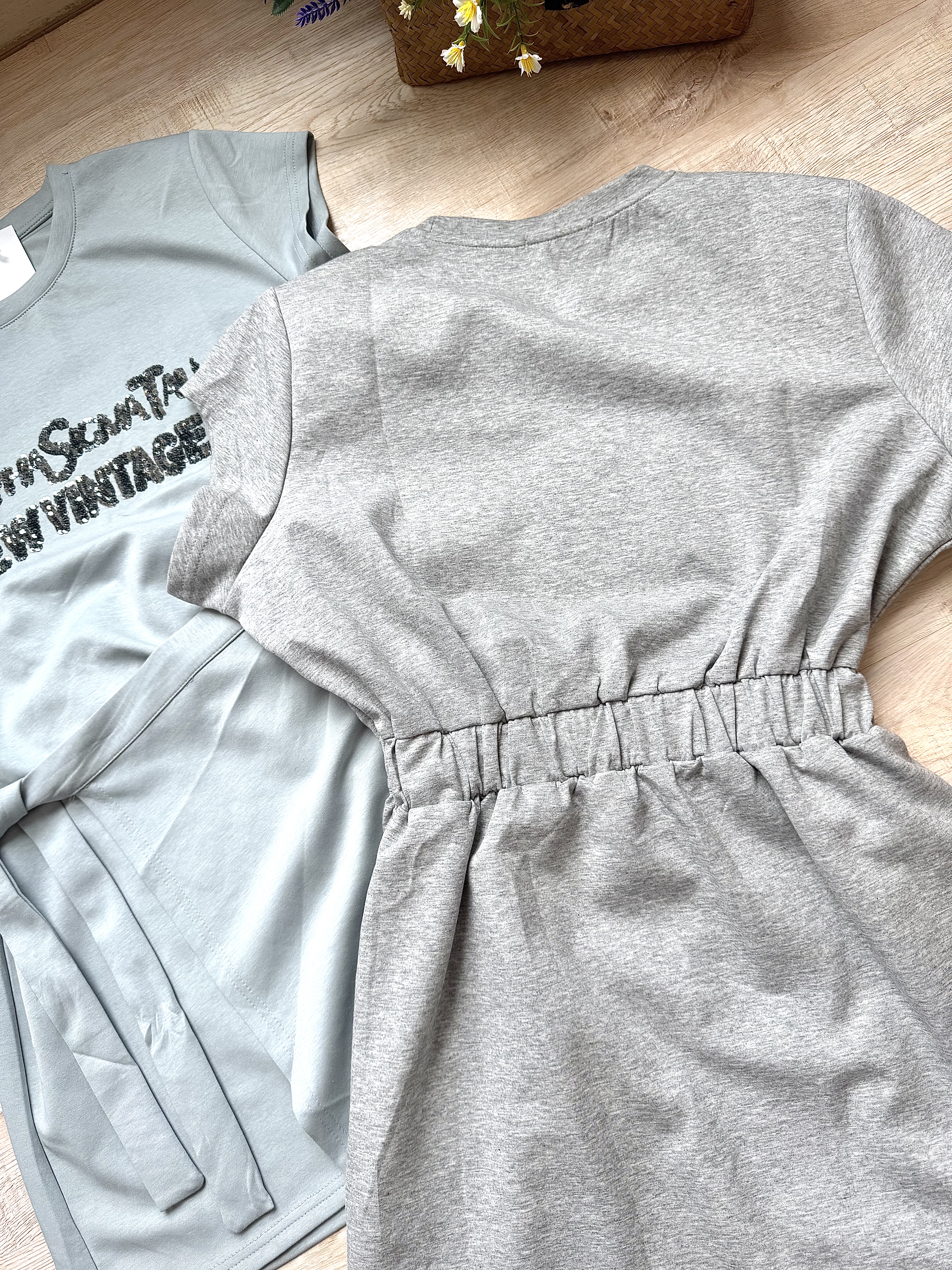 Avery Sequin Logo Tie A-line Dress 韩系亮片字母A字系带连衣裙 ( 2 colours )