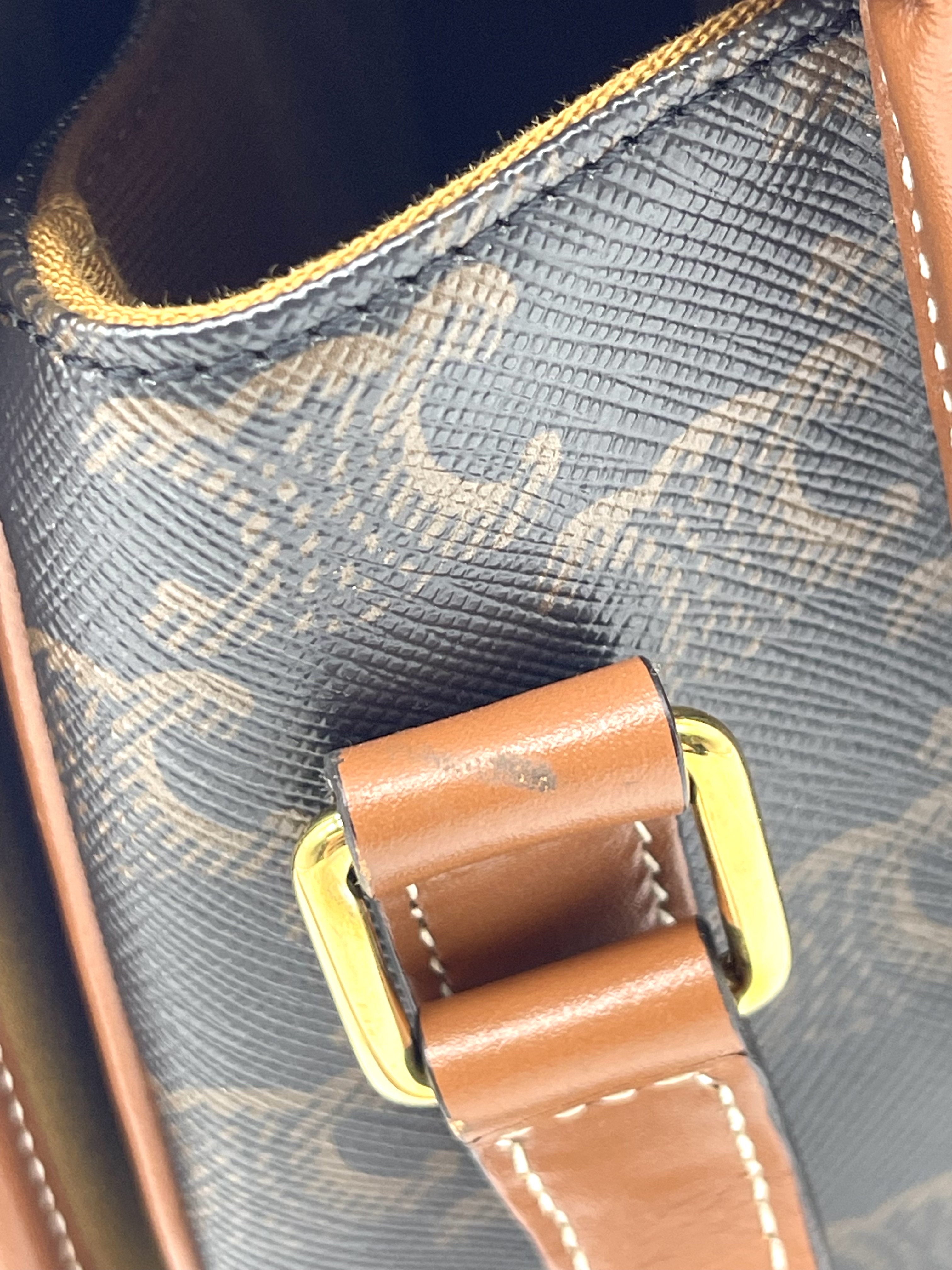 Pre-owned CELINE Folco / Product Code: 26032402