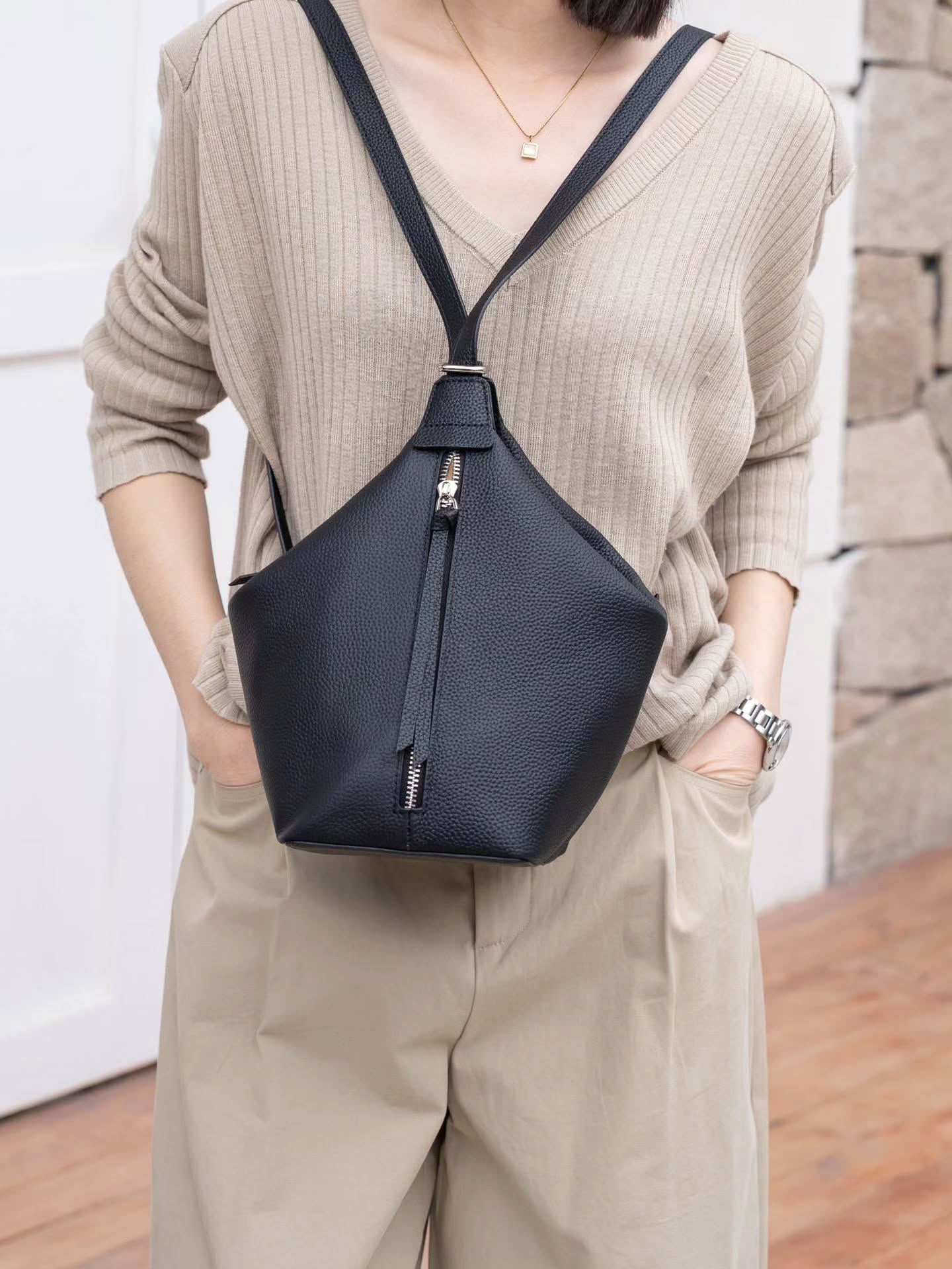 1809# 多功能包包，可单肩，斜挎，双肩背包TOGO头层牛皮🇨🇳