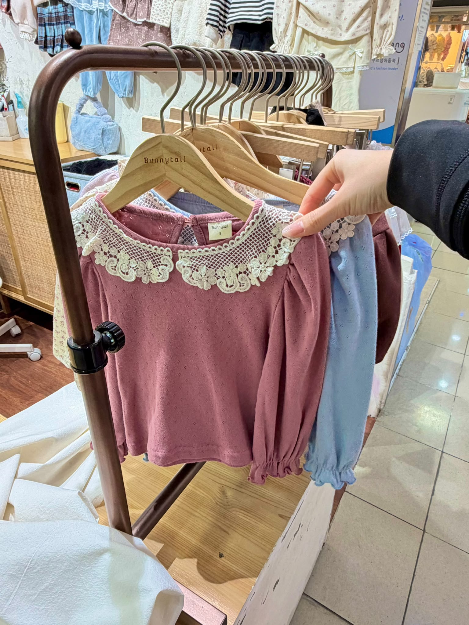 CT8135 Top