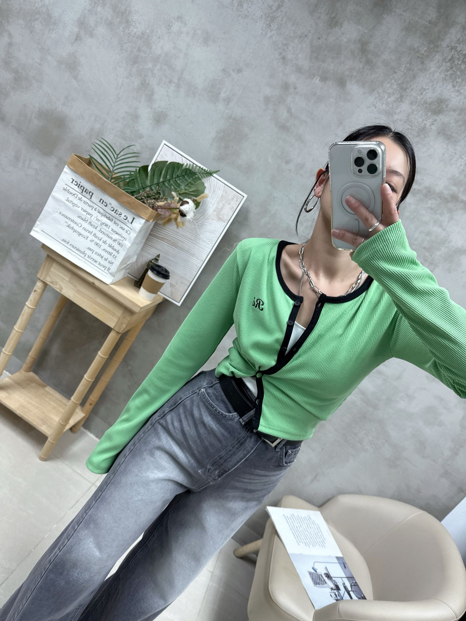 B12 拼色暗紋外套