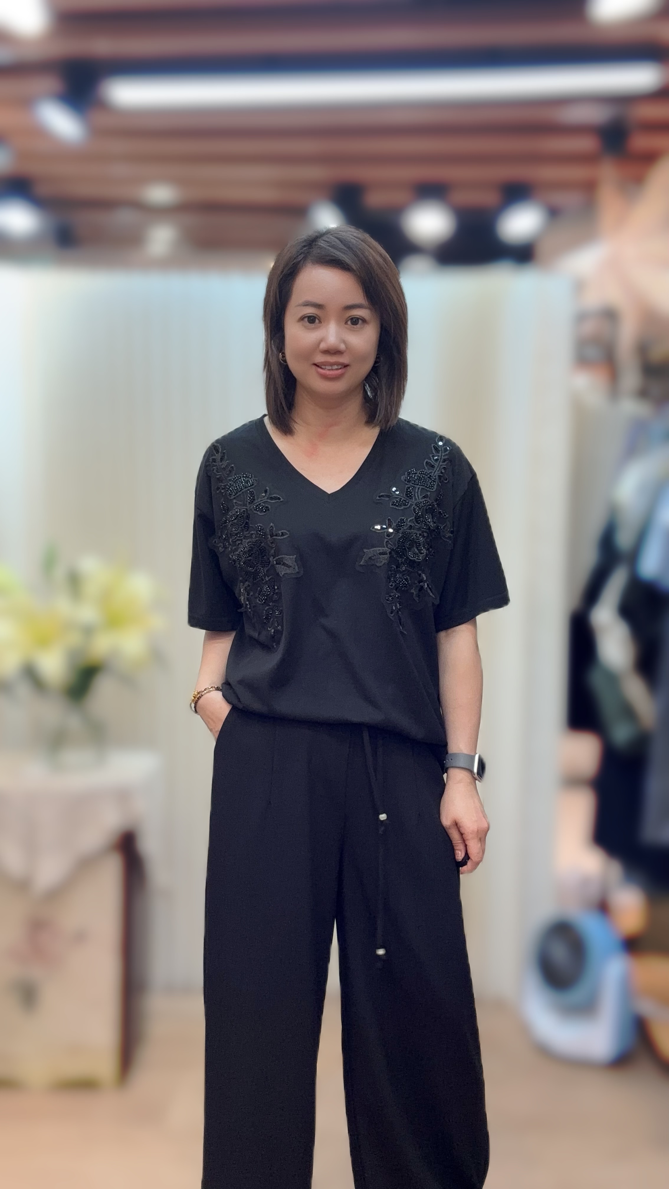 V 領珠片Tee  M930 845123259