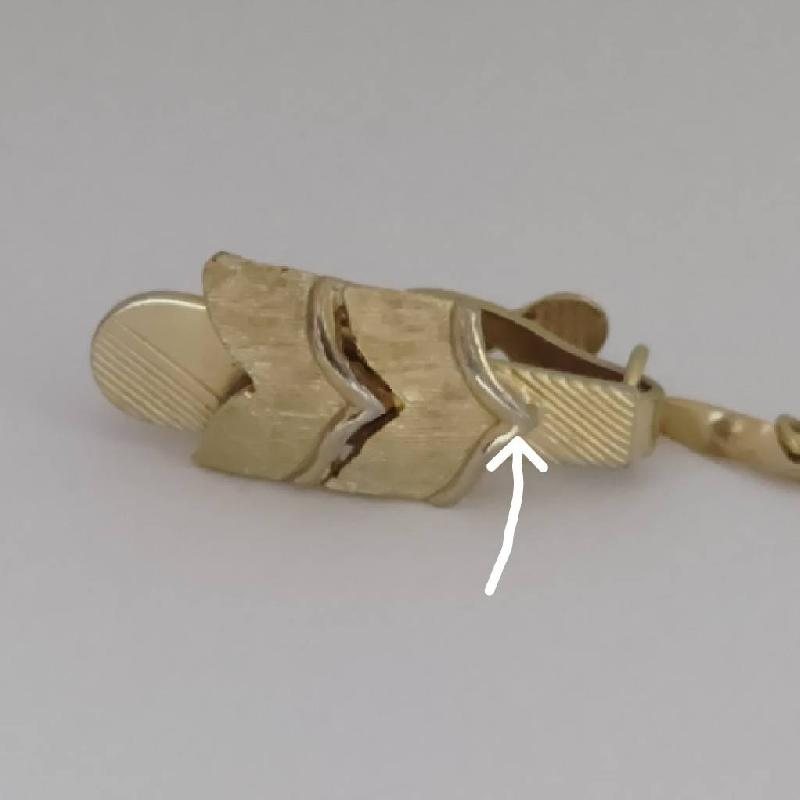 Vintage Novelty Brush Gold Tone Sweater Clips (MT1360-14)