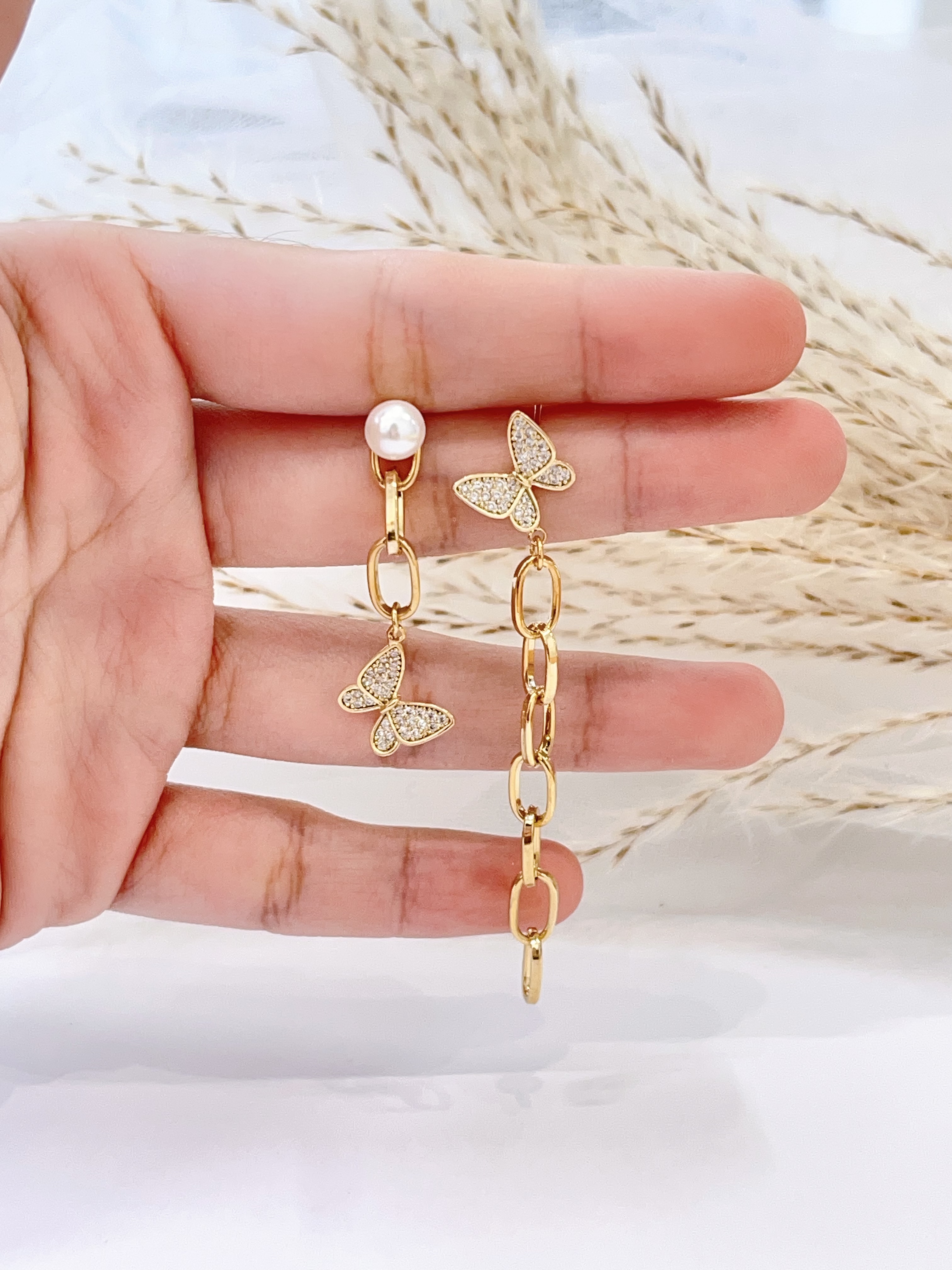 小众设计 晚宴必备蝴蝶珍珠耳环