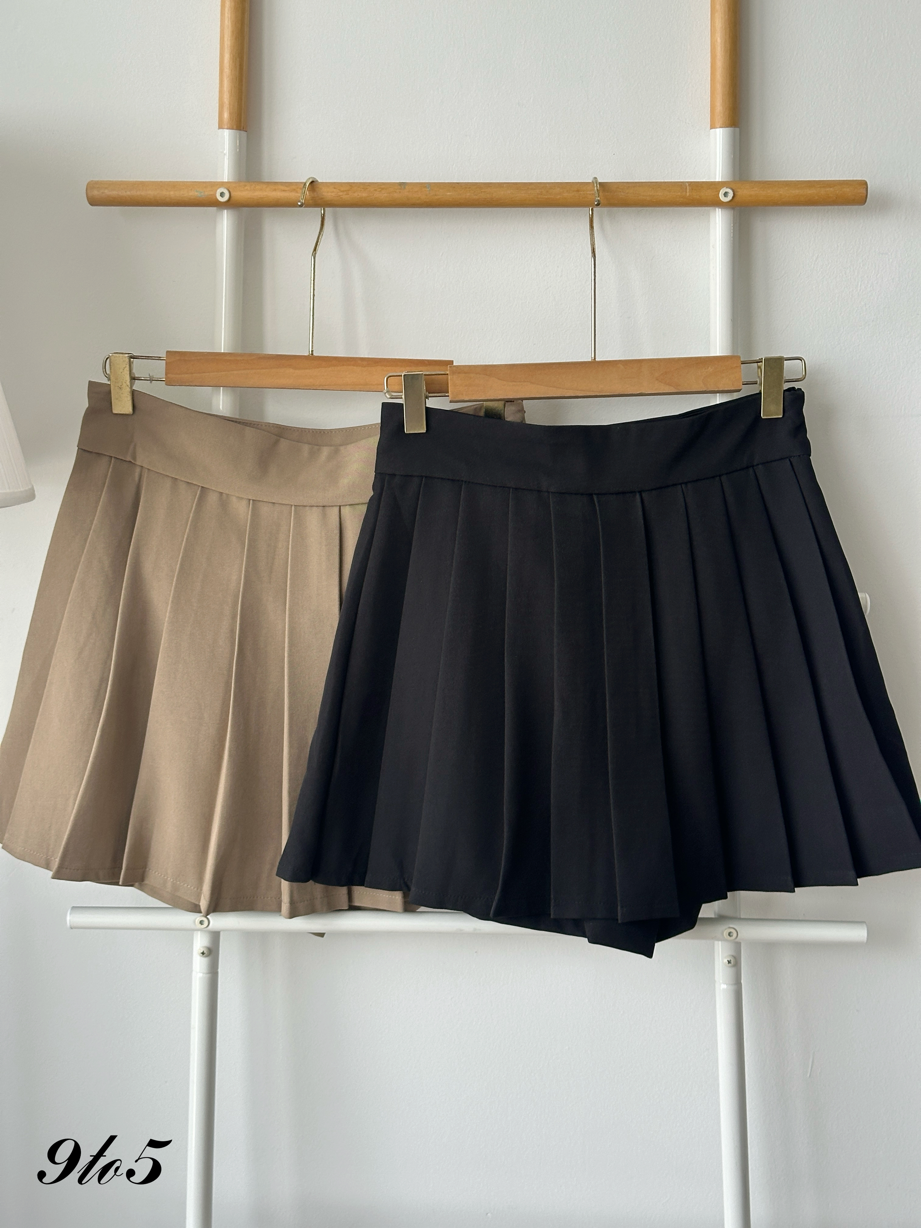 S1957 Short Pleated Skirt - 3 Colors 