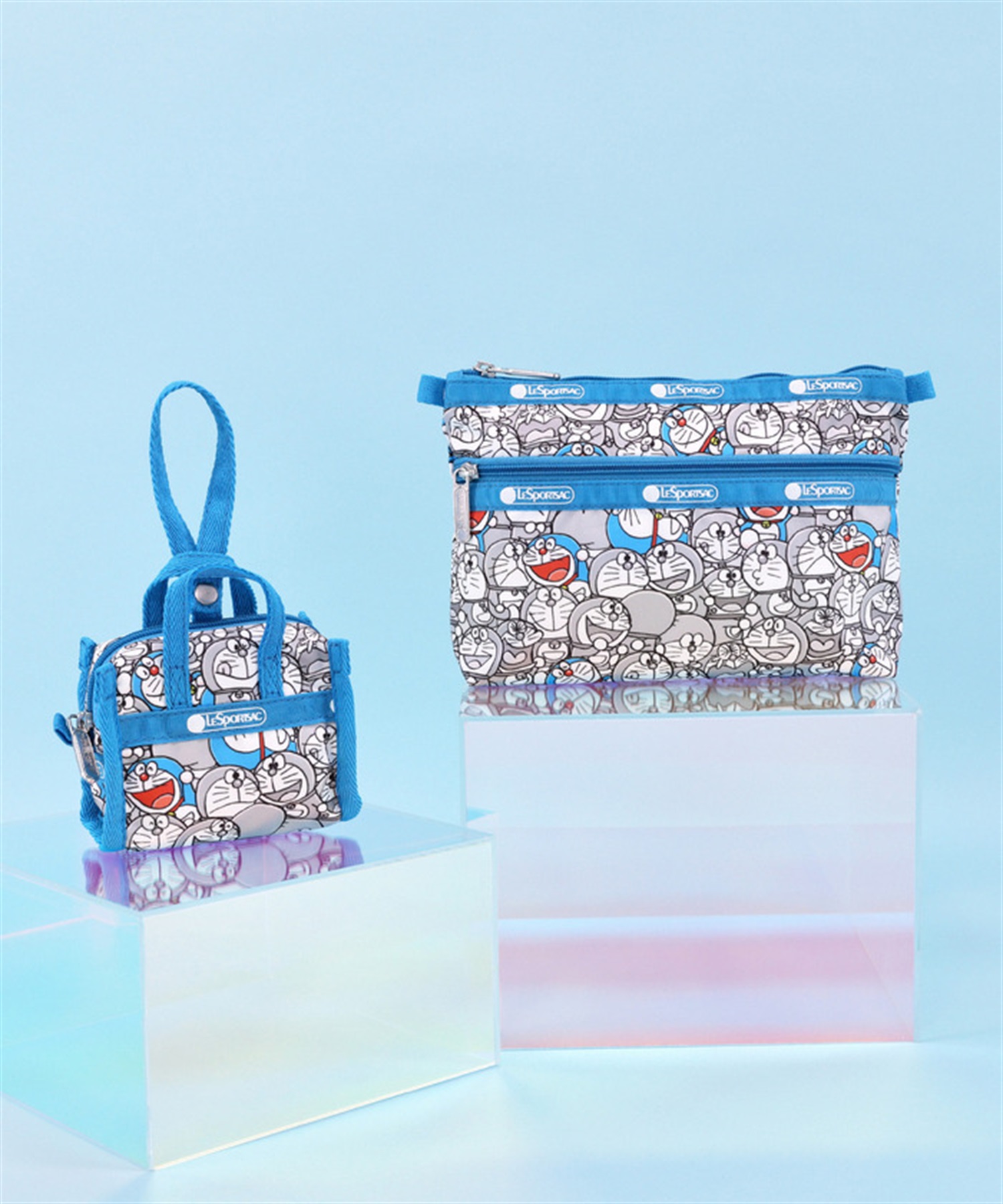 [訂購] [日本直送] 💙 LeSportsac「DORAEMON COSMETIC CLUTCH」 📏 尺寸/內容：高約15cm｜闊約19cm｜厚約6cm {TF260808}