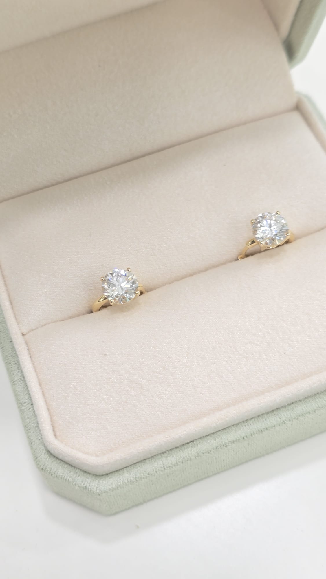 18K金培育圓形鑽石耳環 D2.09ct/2 G1.913g