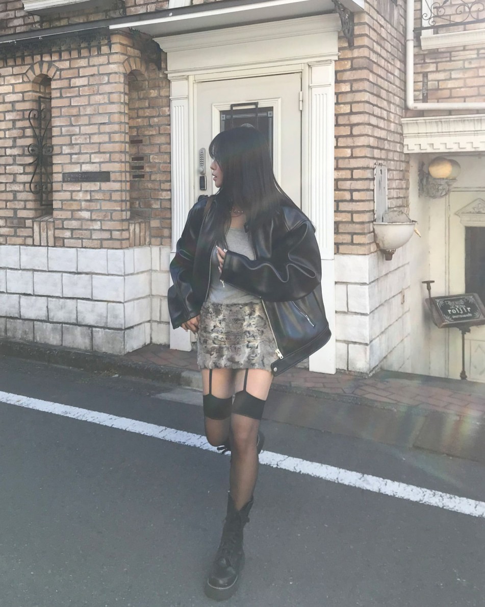 Shiny Fur Skirt (In pants)