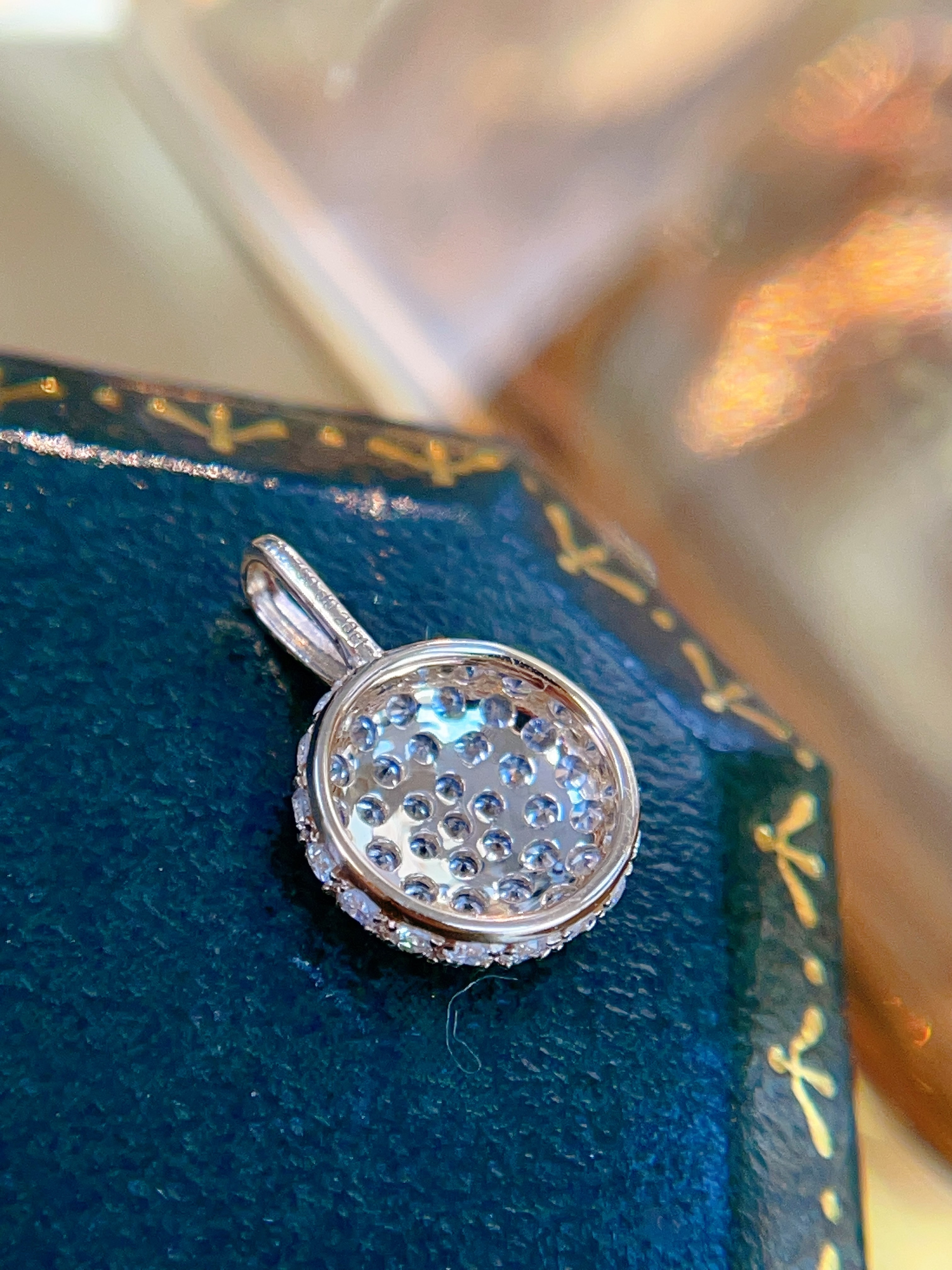 Full diamond circle pendant N382015/382014