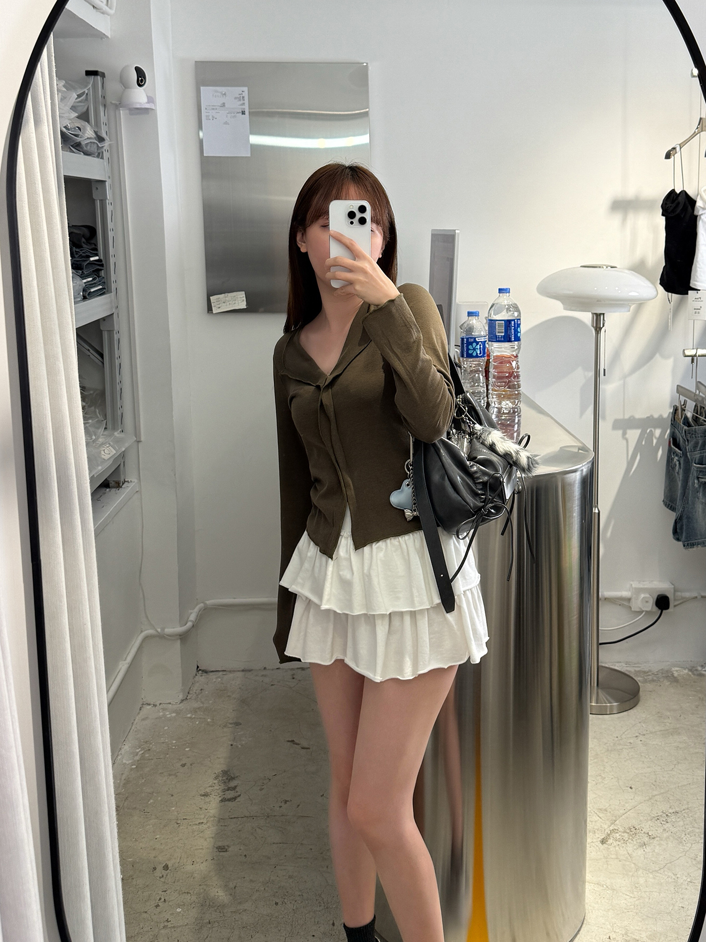 𝐕-𝐧𝐞𝐜𝐤 𝐰𝐚𝐯𝐞 𝐭𝐫𝐢𝐦 𝐥𝐨𝐧𝐠 𝐬𝐥𝐞𝐞𝐯𝐞 𝐭𝐨𝐩