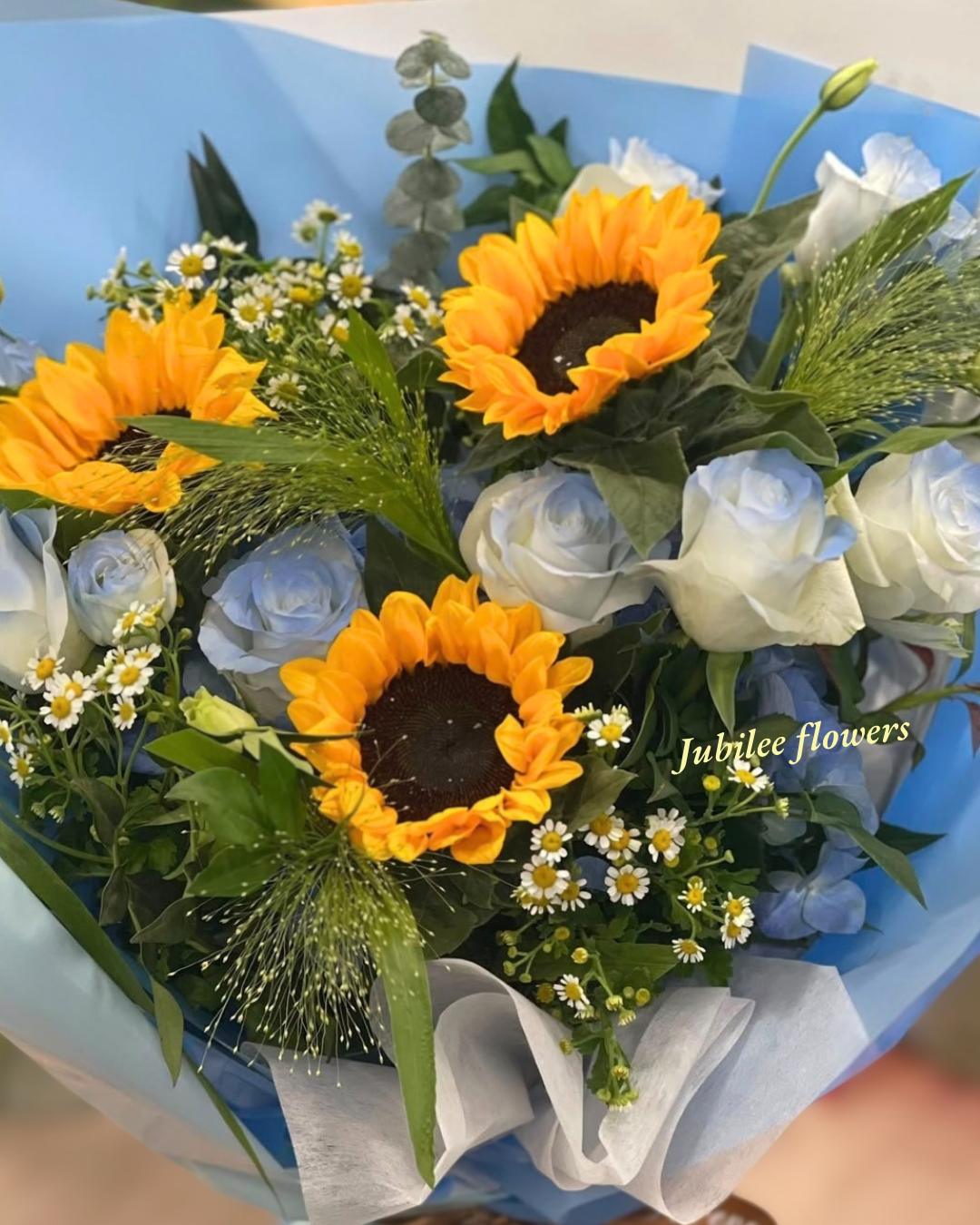 🌻向日葵 · 碎冰藍玫瑰花束