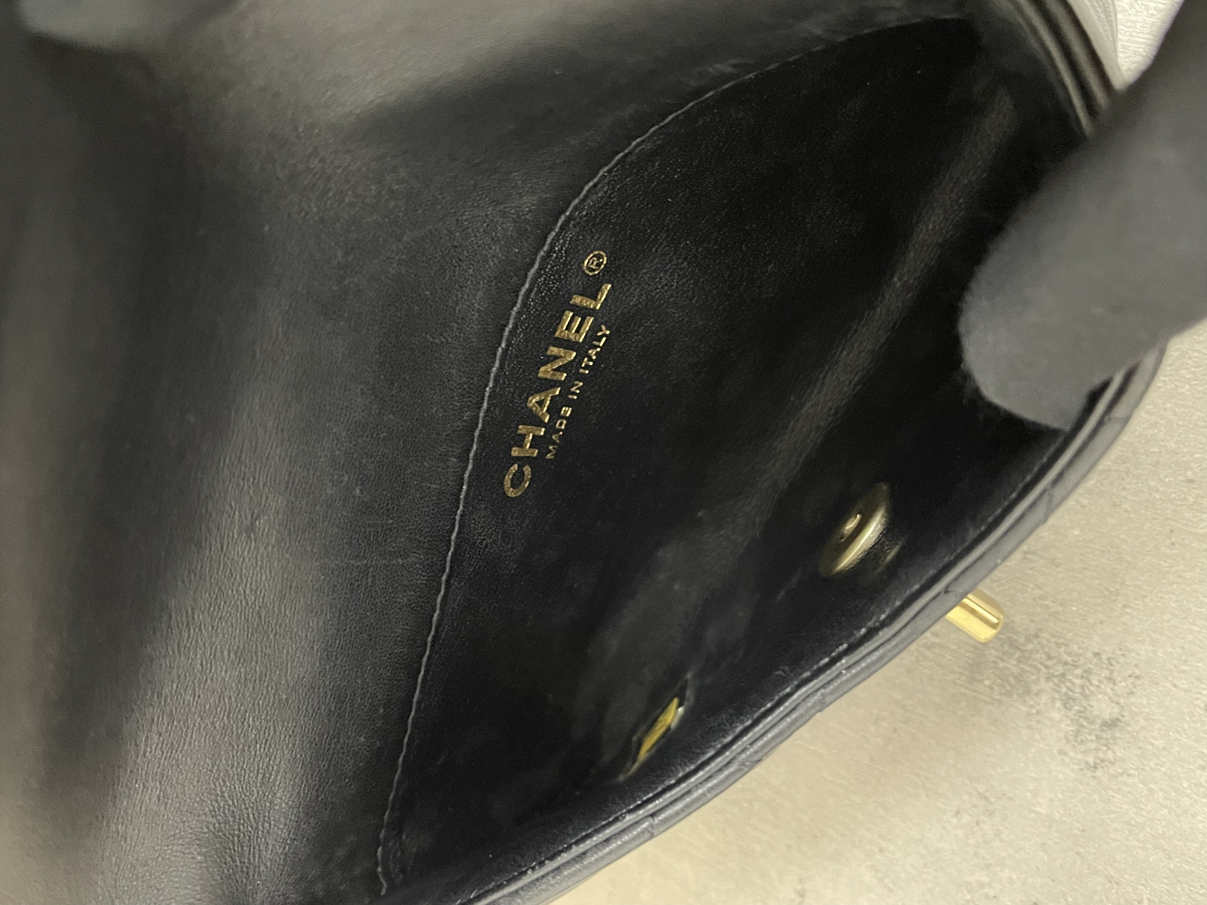 Pre-owned Chanel CF/ Product Code: 26012408