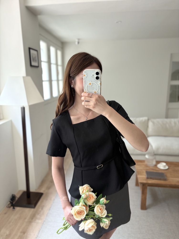 Square Neck Belted Blouse (Black)
