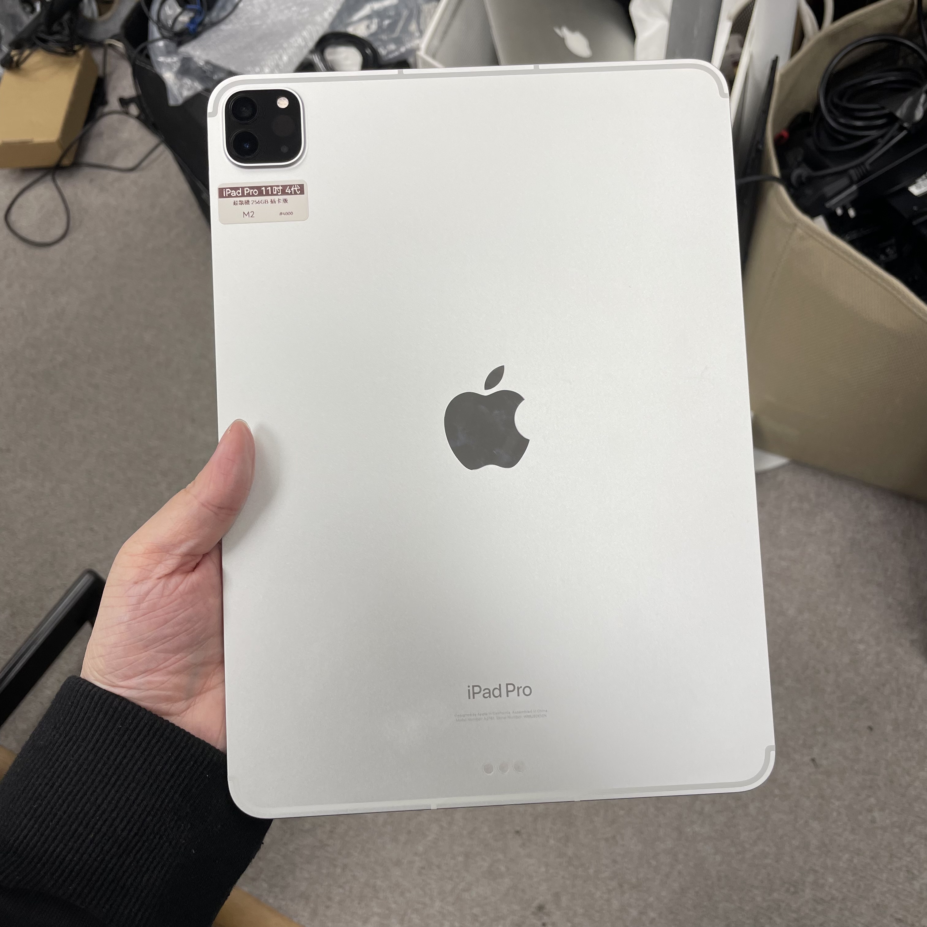 *4000 iPad Pro 4 11吋 M2 超靚機 256GB 插卡版 銀色 sliver