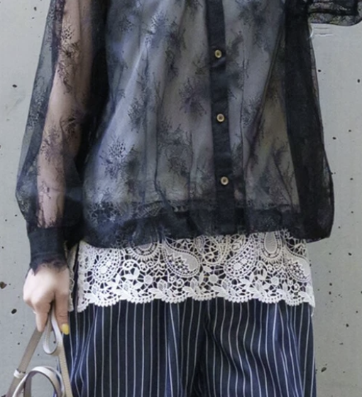 華麗蕾絲襯衫 - 2026 流行穿搭  蕾絲襯衫 春夏時尚穿搭 優雅日常 柔軟舒適 易於配搭 日本直送   #JP-I-260028