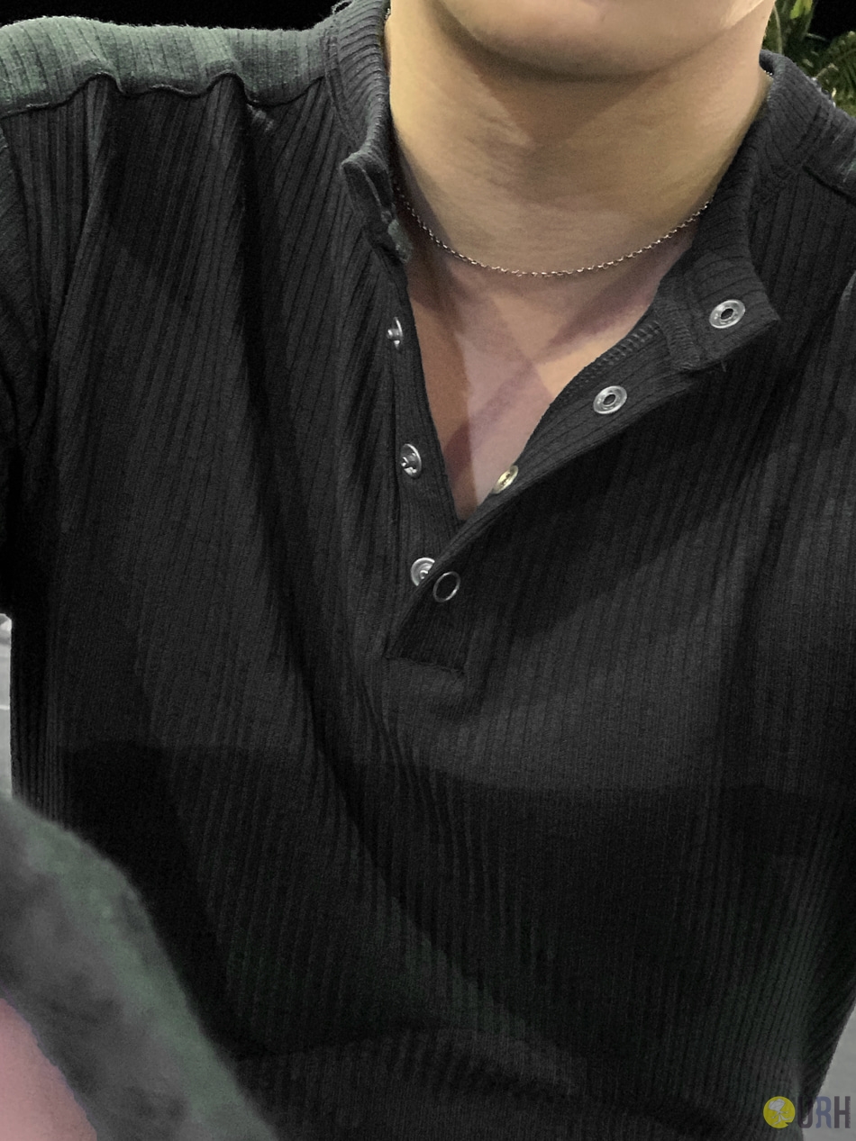 【100%保證韓國直送】韓國品牌原創系列 韓系修身坑條 Snap Button 亨利領長袖衫 👕 [2 color] RL114921