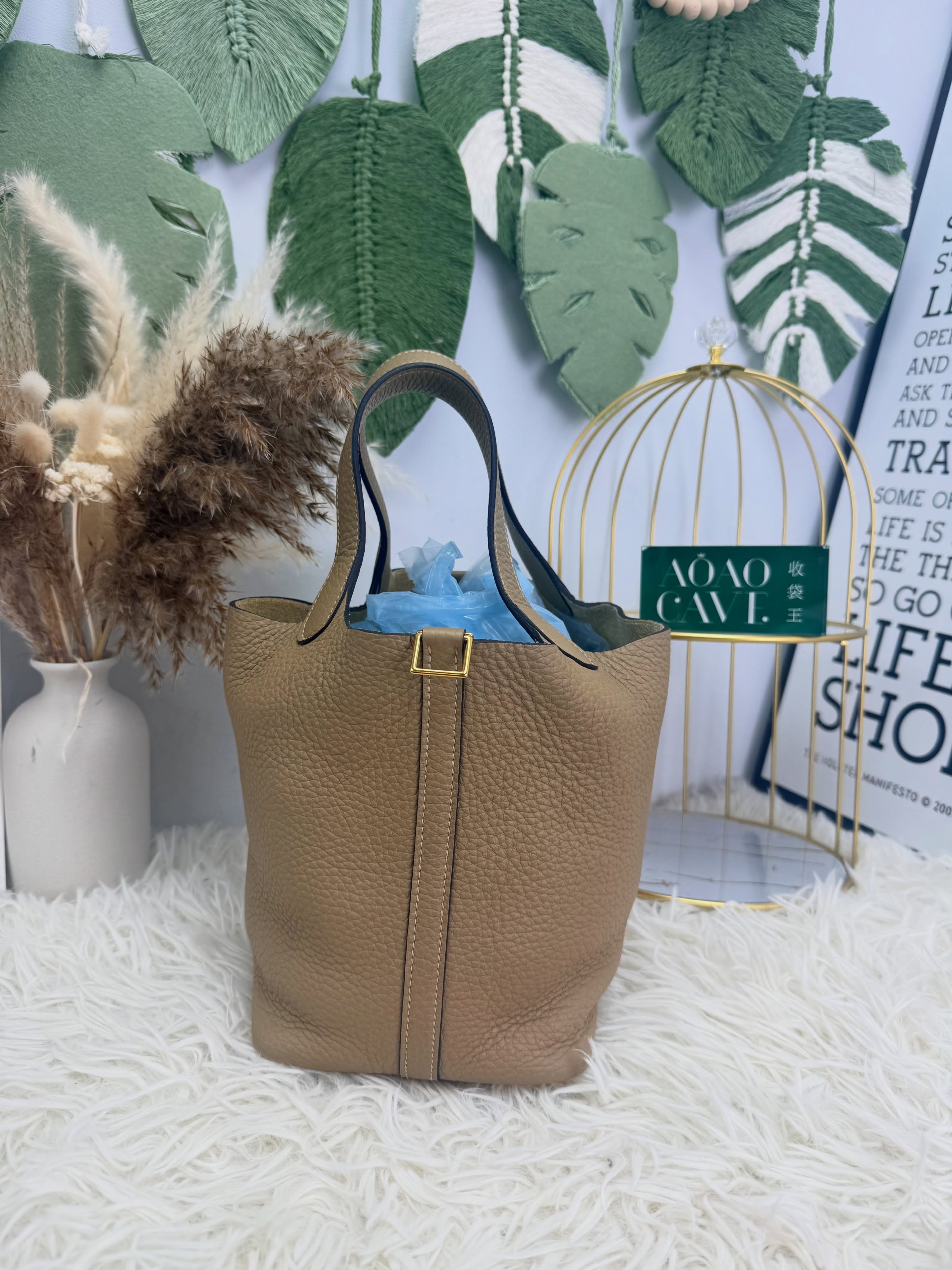 Hermes👜 PRE OWNED 🛍️ 風衣灰 金扣 p18 b stamp 有盒有塵袋   