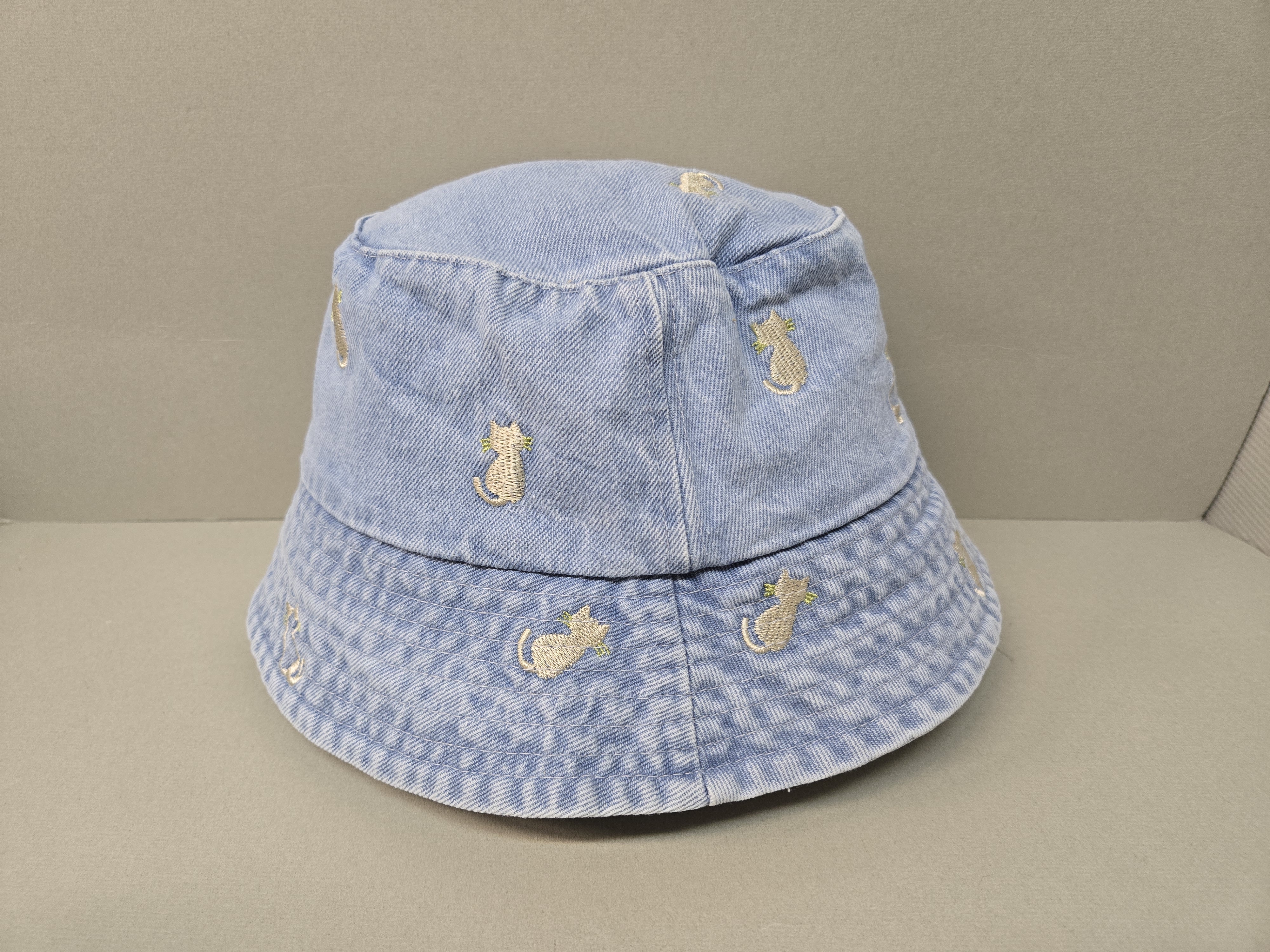 淺藍色刺繡白貓咪帽