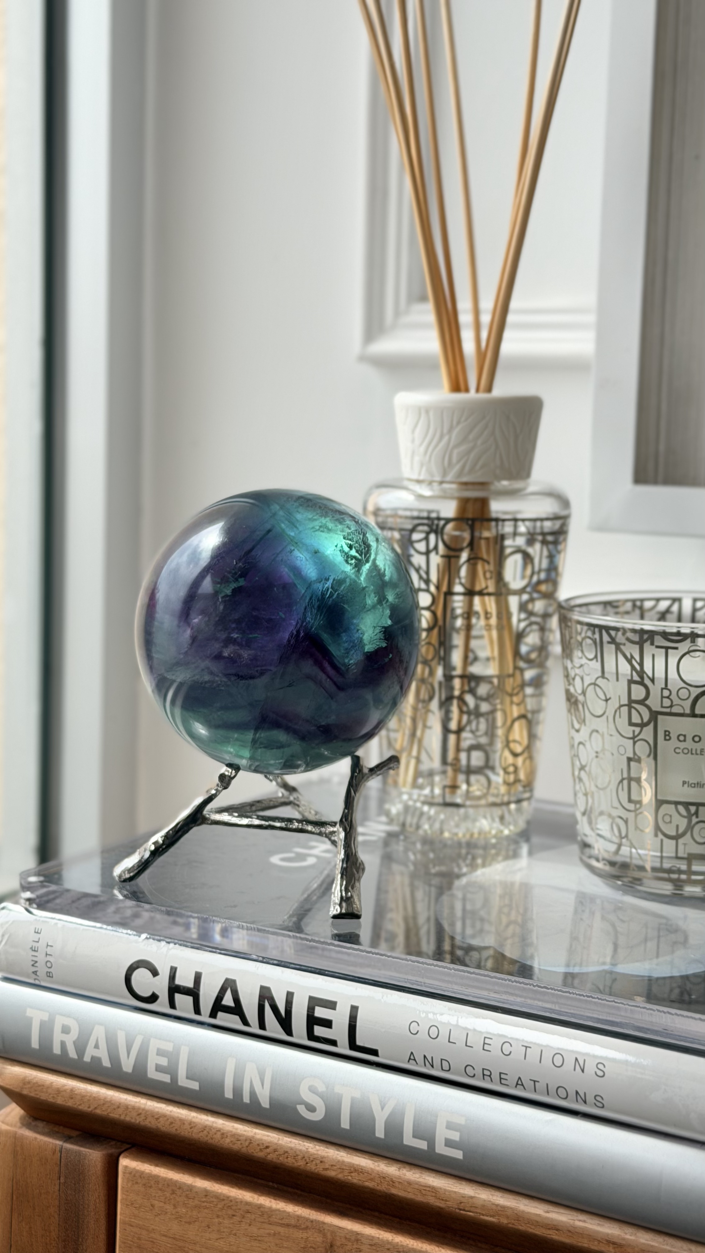 ༒1.3Kg+ 9cm紫藍綠千層紋螢石球༒    A30HFN7G1Mtm-RA27*6TF